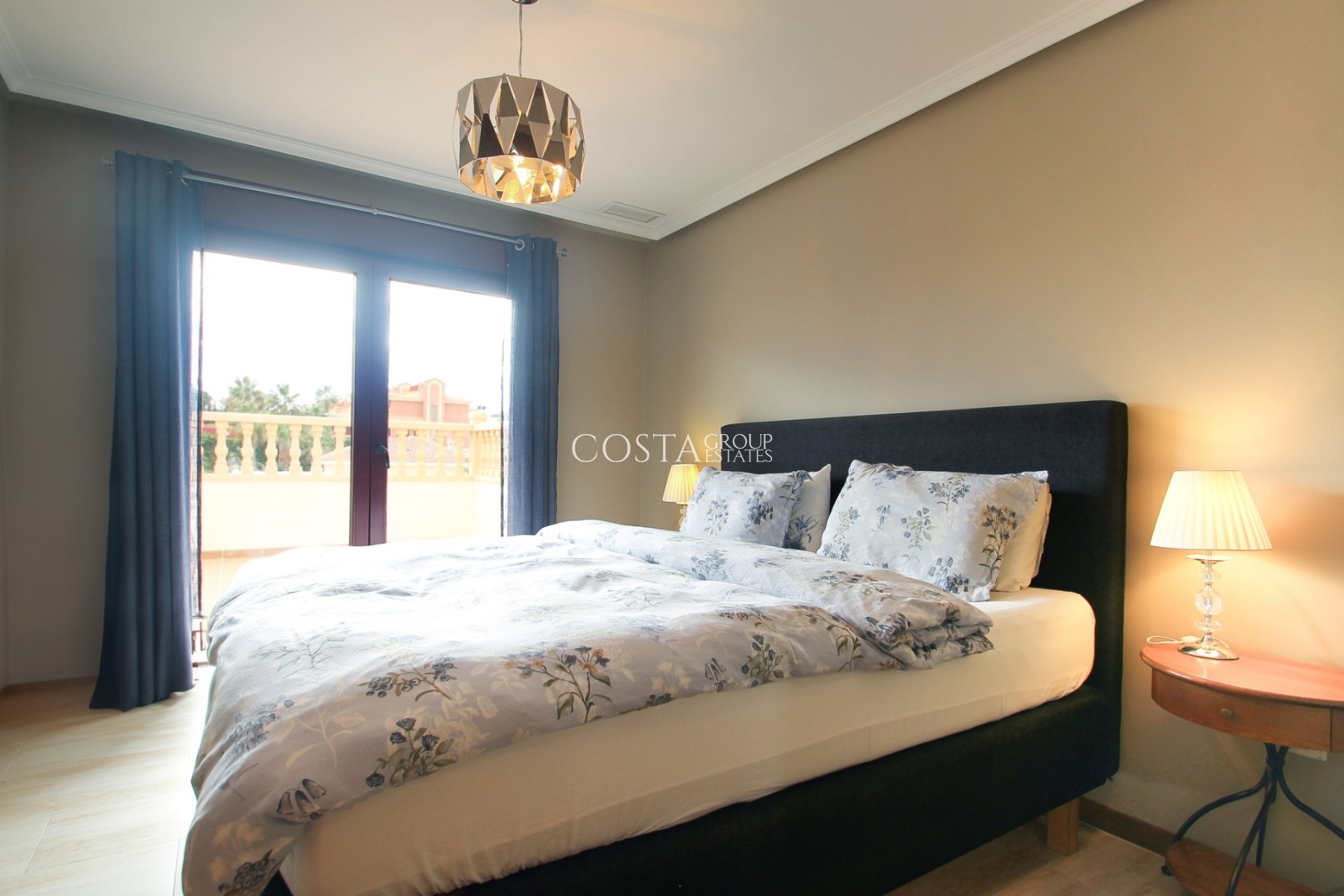 Revente - Villa -
Torrevieja - Los Balcones