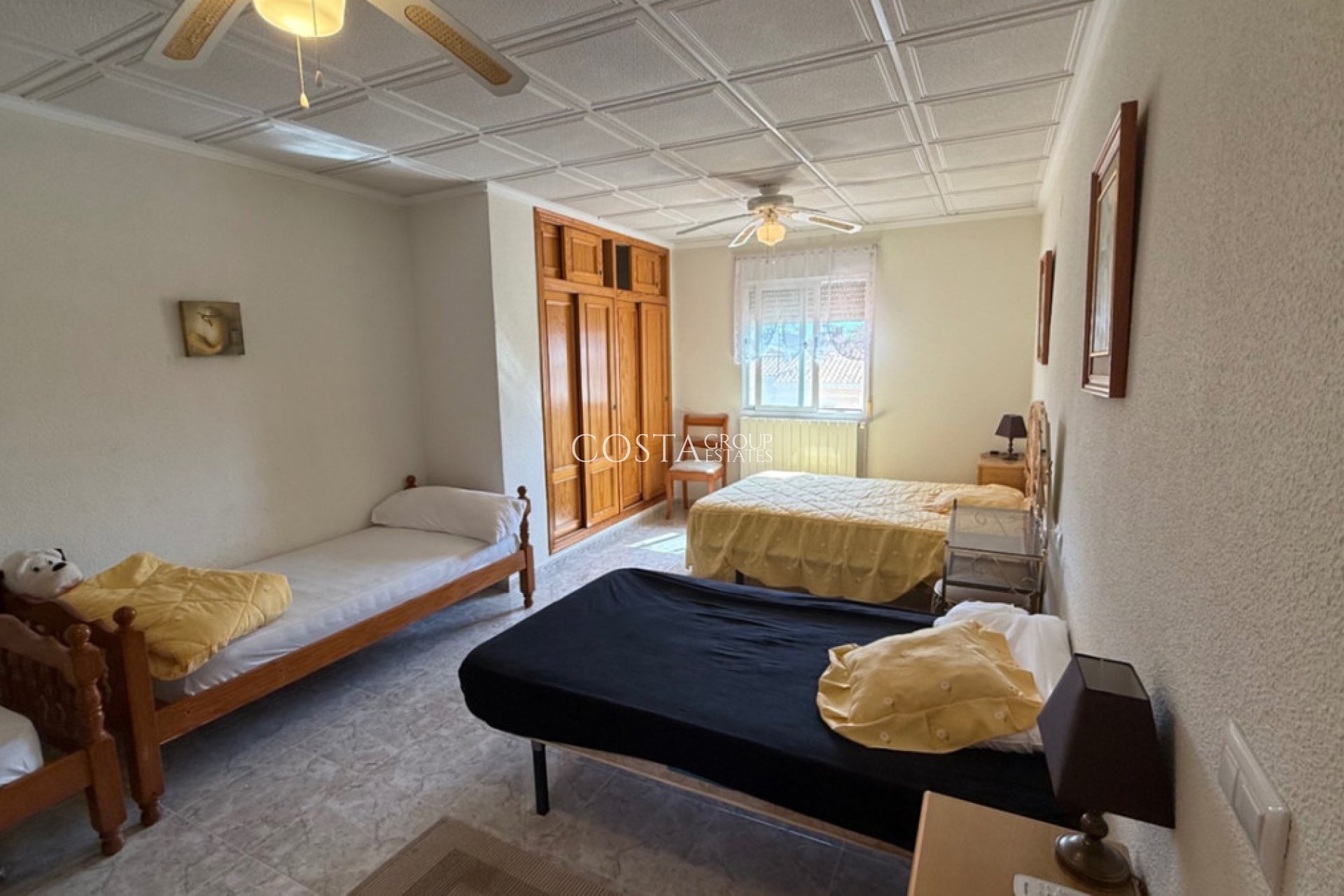 Revente - Villa -
Torrevieja - Torrevieja Centro