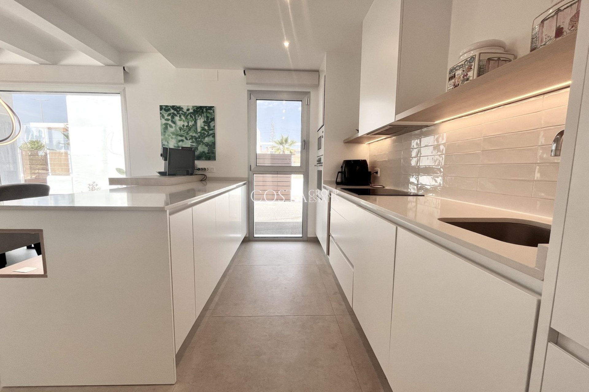 Revente - Villa -
Torrevieja - Torrevieja Centro