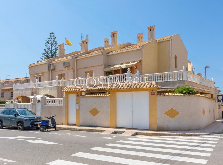 Revente - Villa -
Torrevieja - Torrevieja Centro