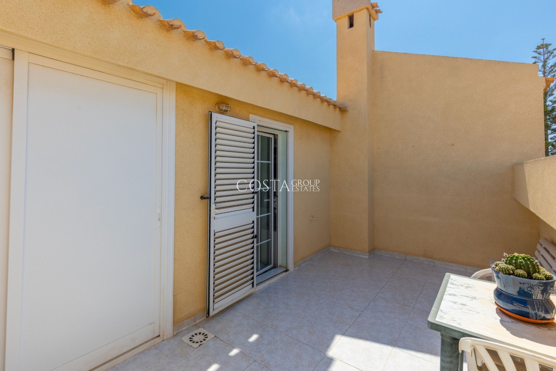 Revente - Villa -
Torrevieja - Torrevieja Centro