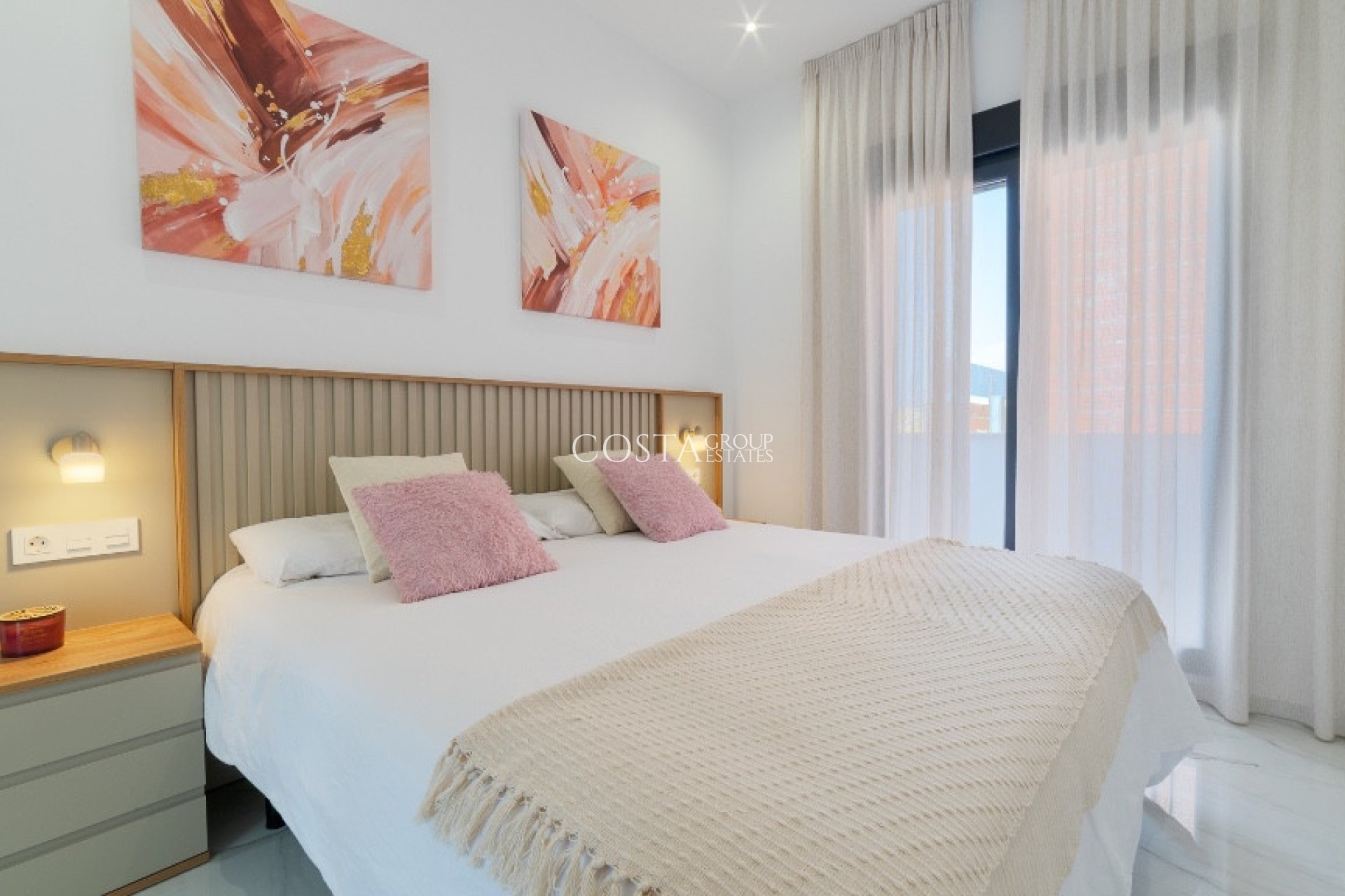 Revente - Villa -
Torrevieja - Torrevieja Centro