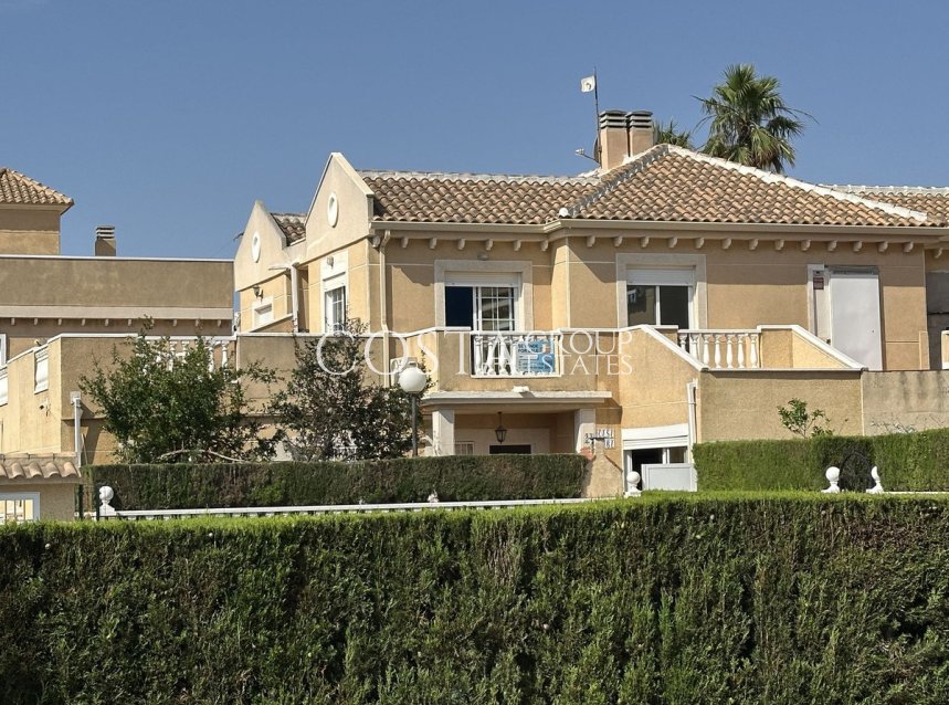 Revente - Villa -
Torrevieja - Torrevieja Centro