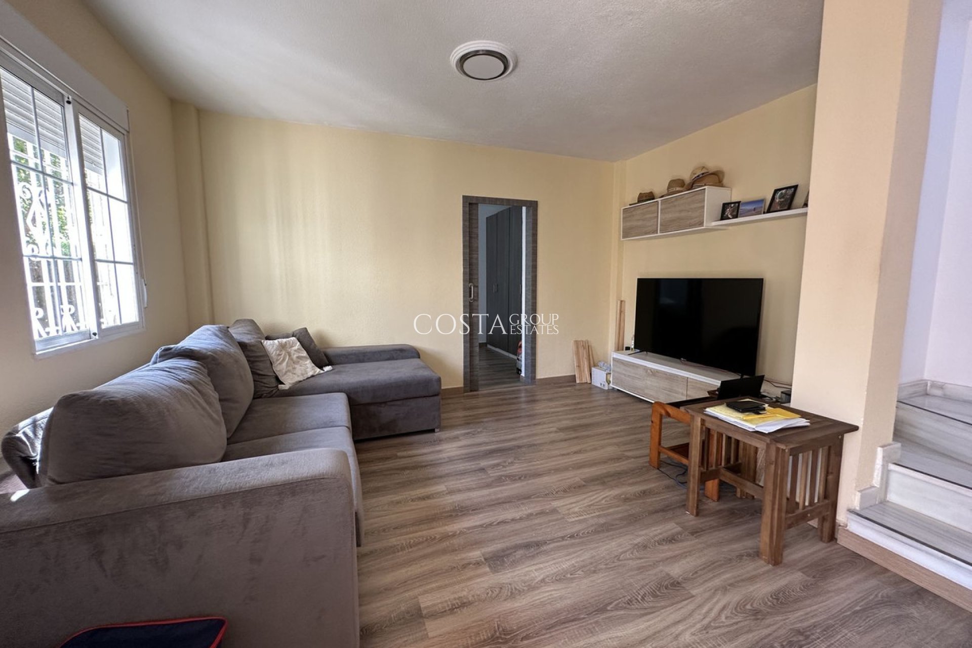 Revente - Villa -
Torrevieja - Torrevieja Centro