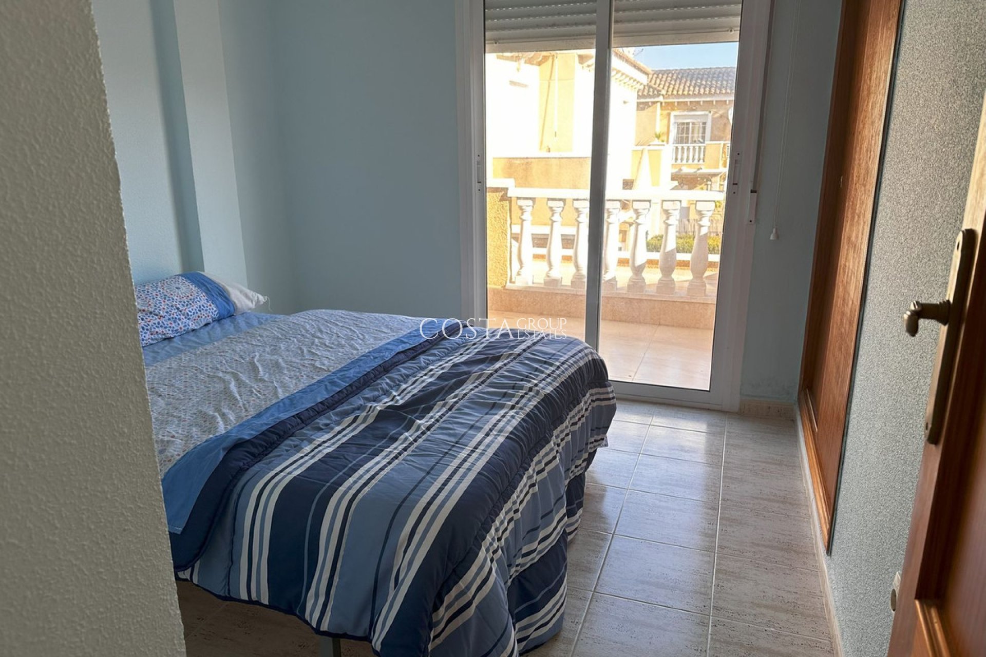 Revente - Villa -
Torrevieja - Torrevieja Centro