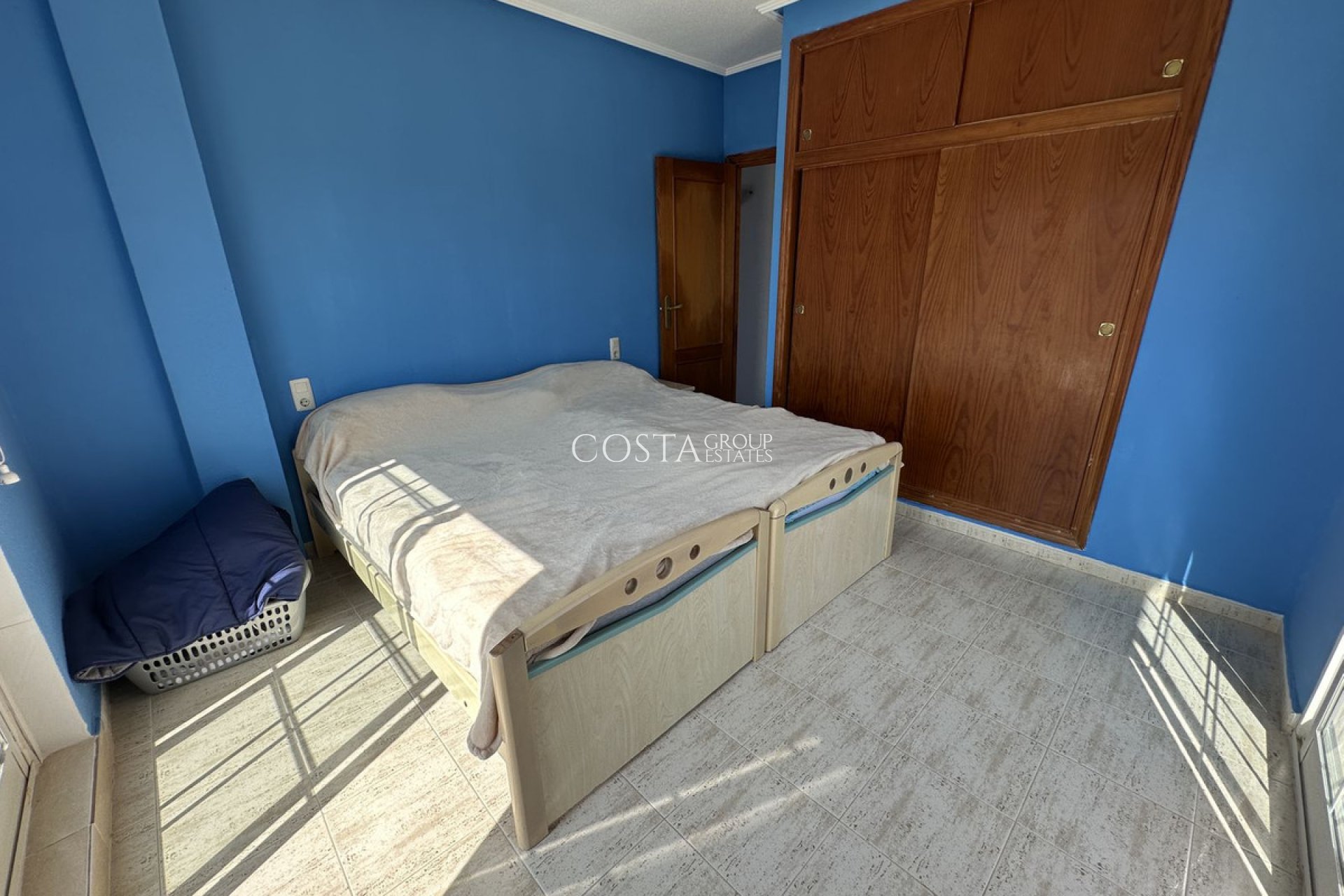 Revente - Villa -
Torrevieja - Torrevieja Centro