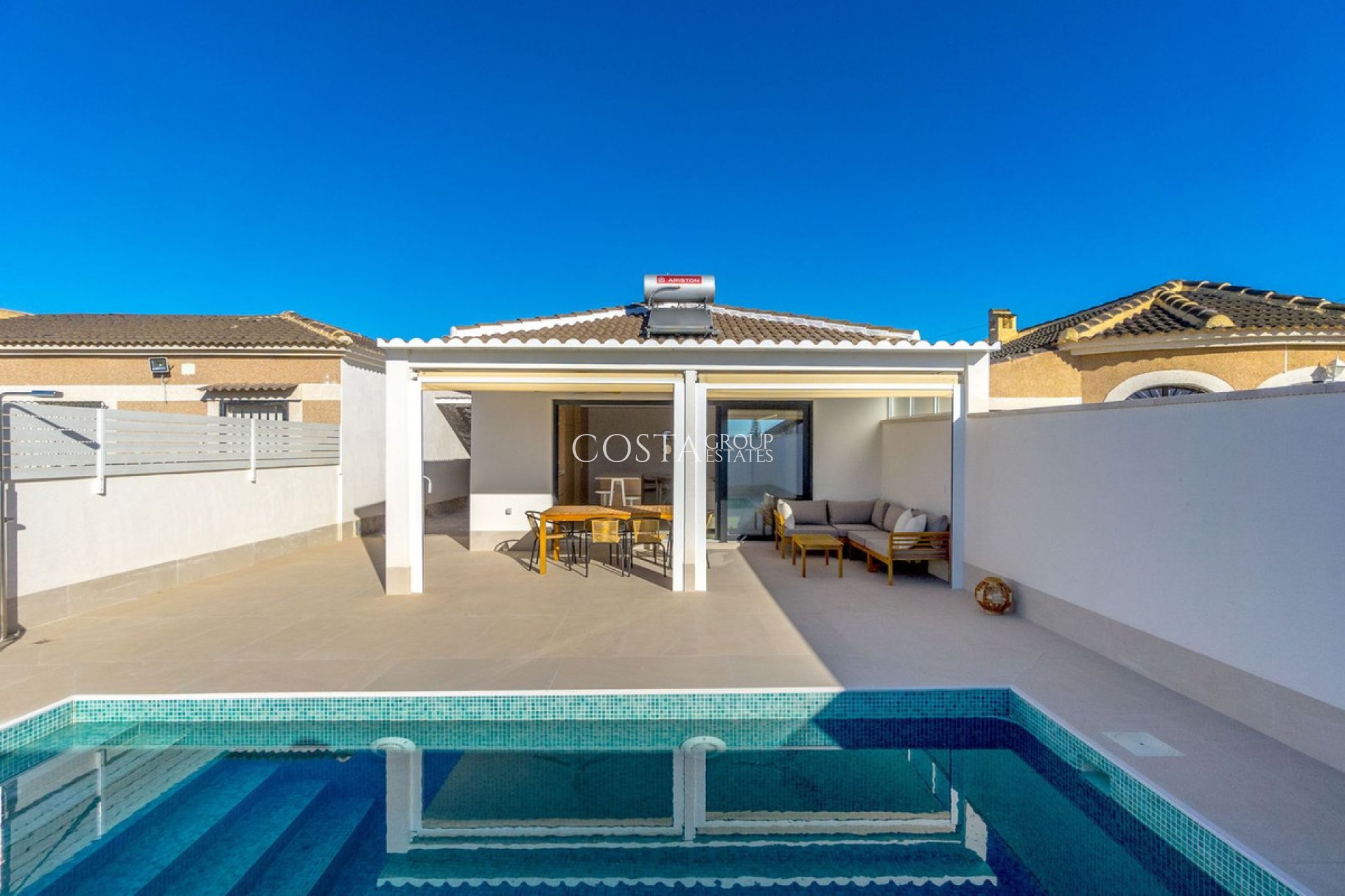 Revente - Villa -
Torrevieja - Torrevieja Centro