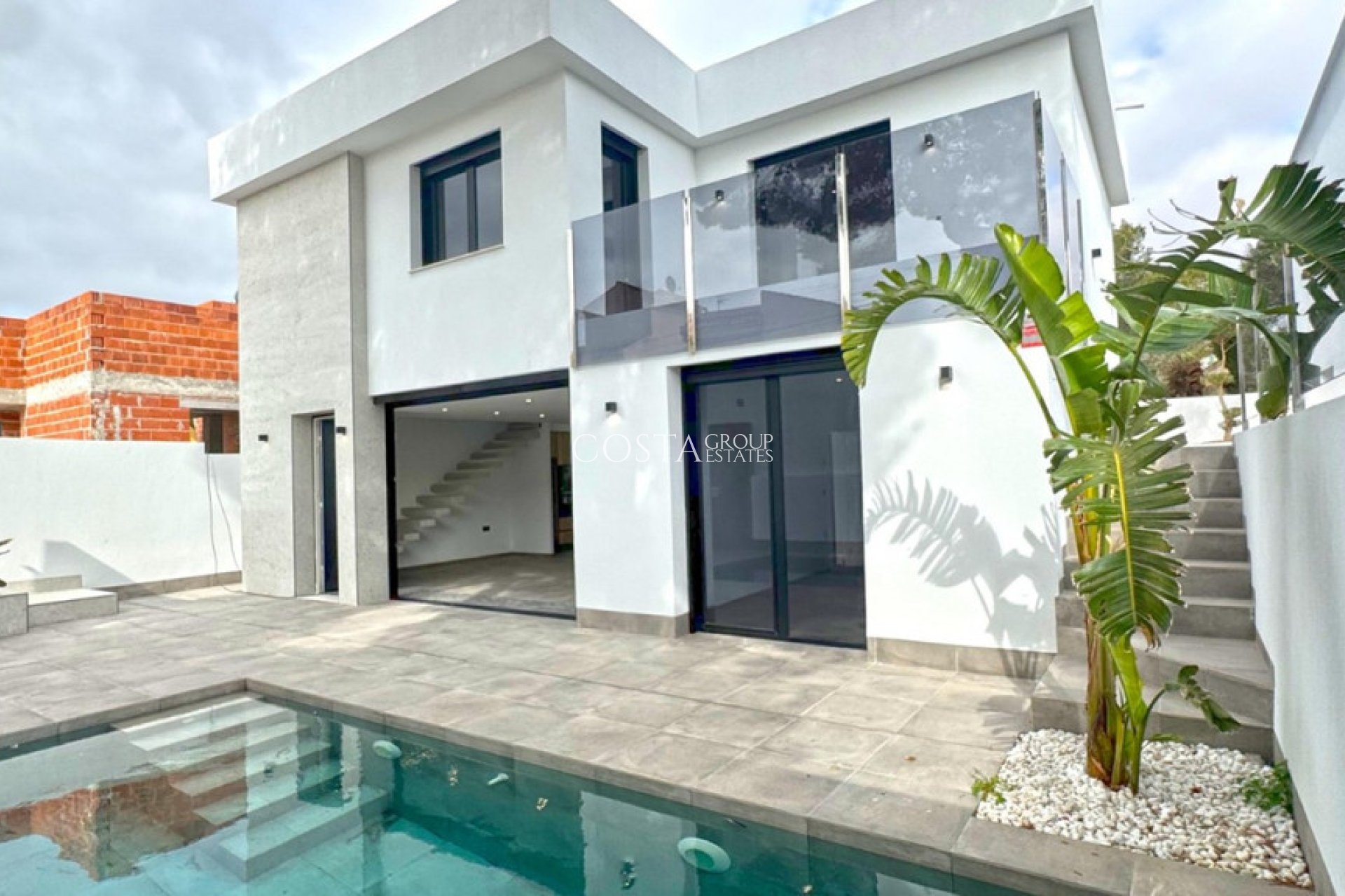 Revente - Villa -
Torrevieja - Torrevieja Centro