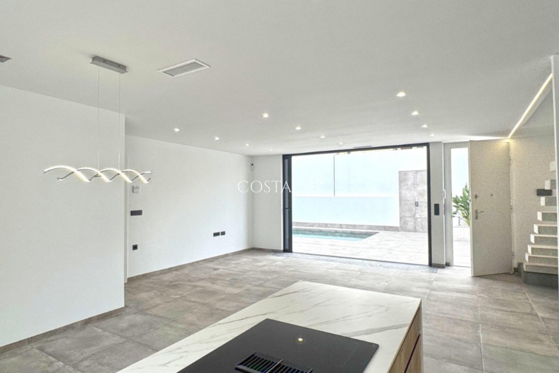 Revente - Villa -
Torrevieja - Torrevieja Centro