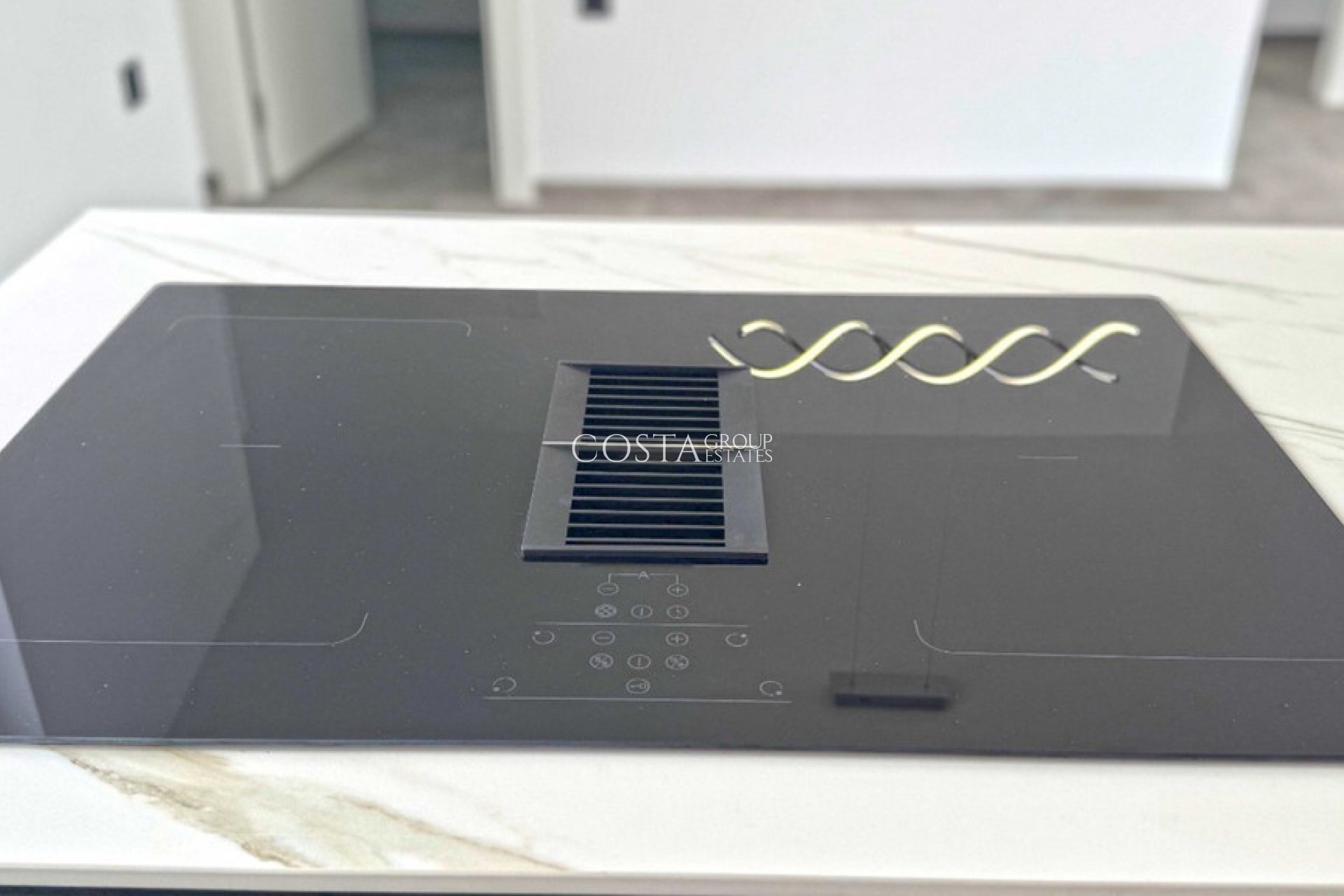 Revente - Villa -
Torrevieja - Torrevieja Centro