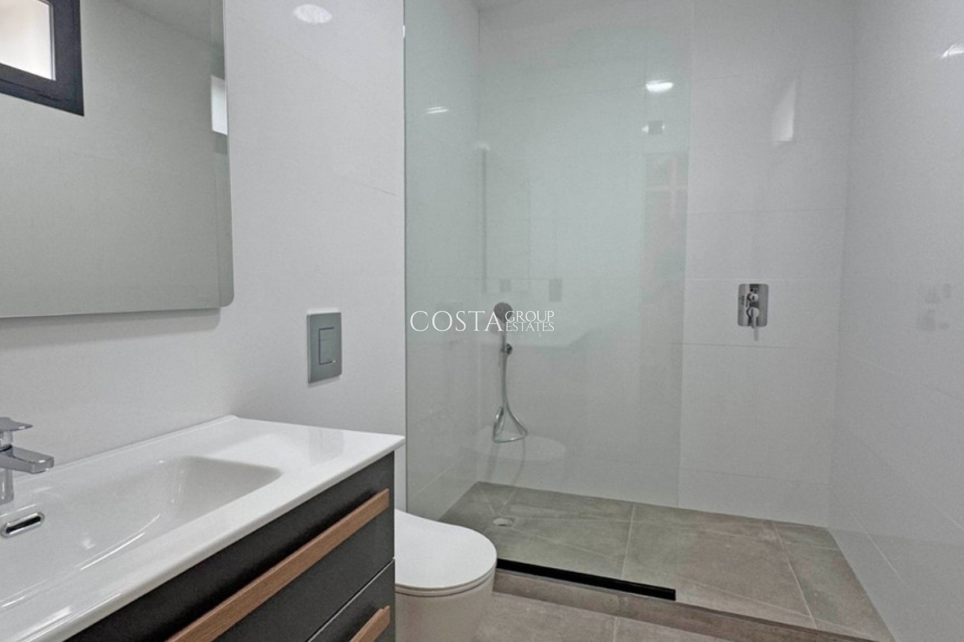 Revente - Villa -
Torrevieja - Torrevieja Centro