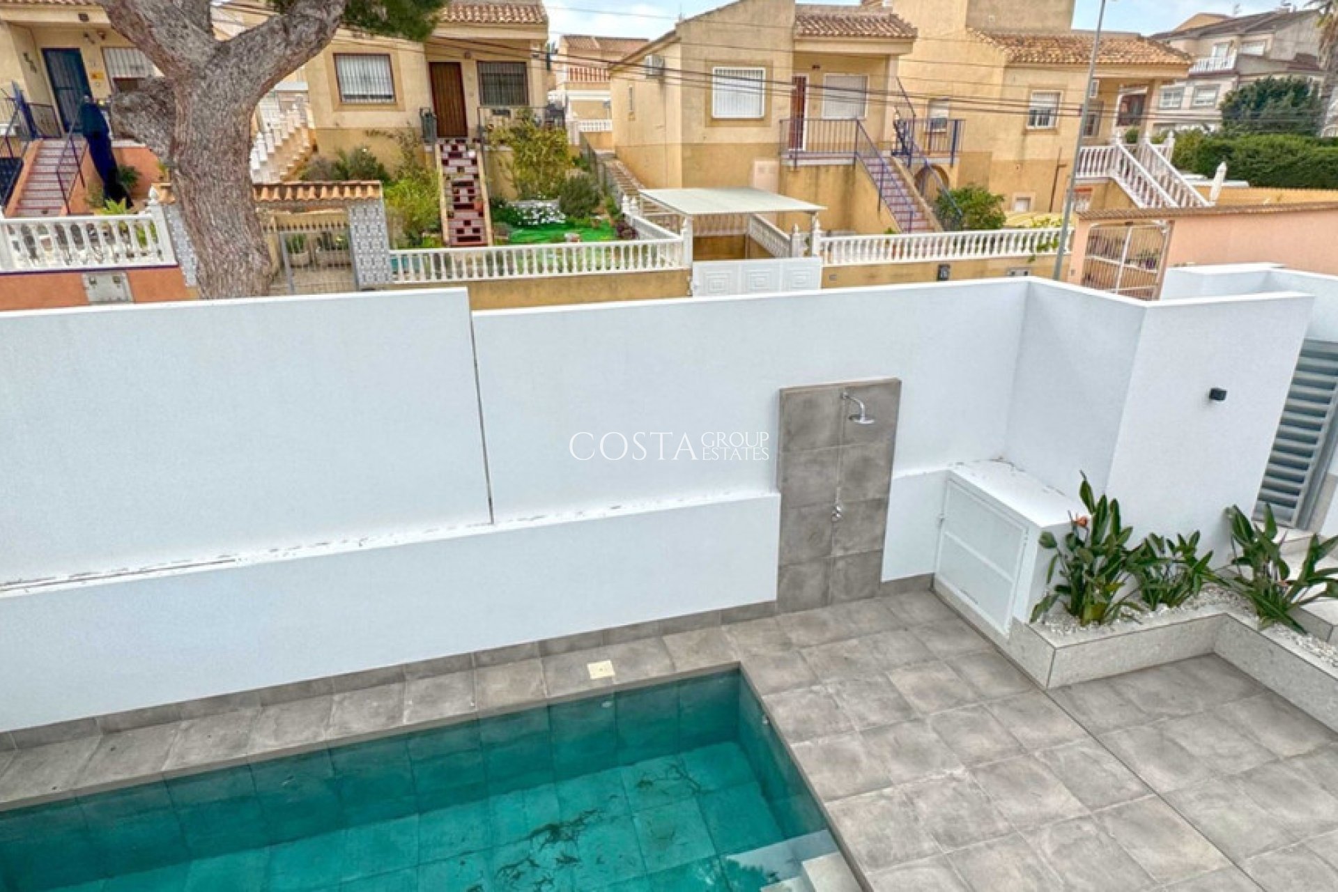 Revente - Villa -
Torrevieja - Torrevieja Centro