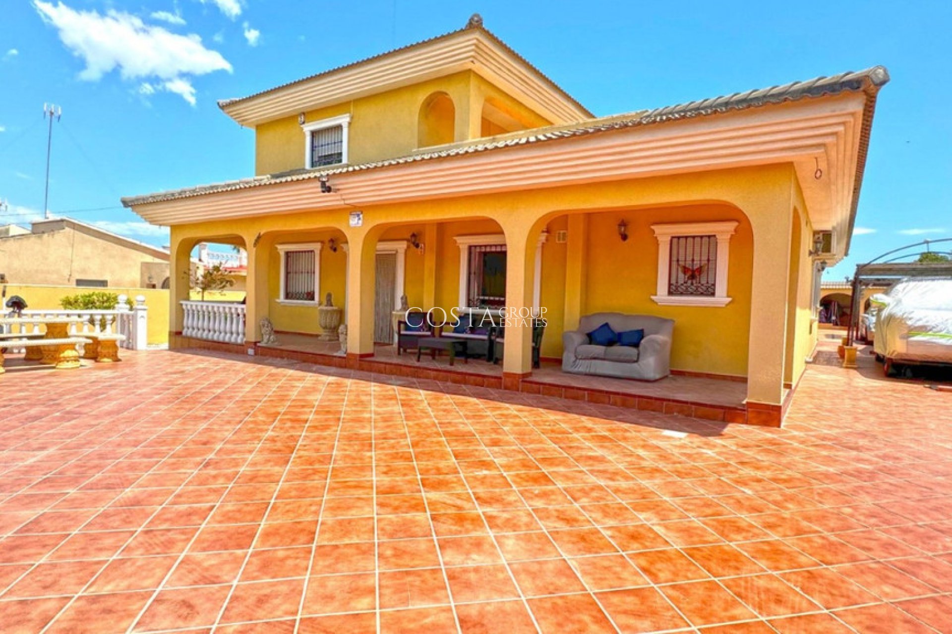 Revente - Villa -
Torrevieja - Torrevieja Centro