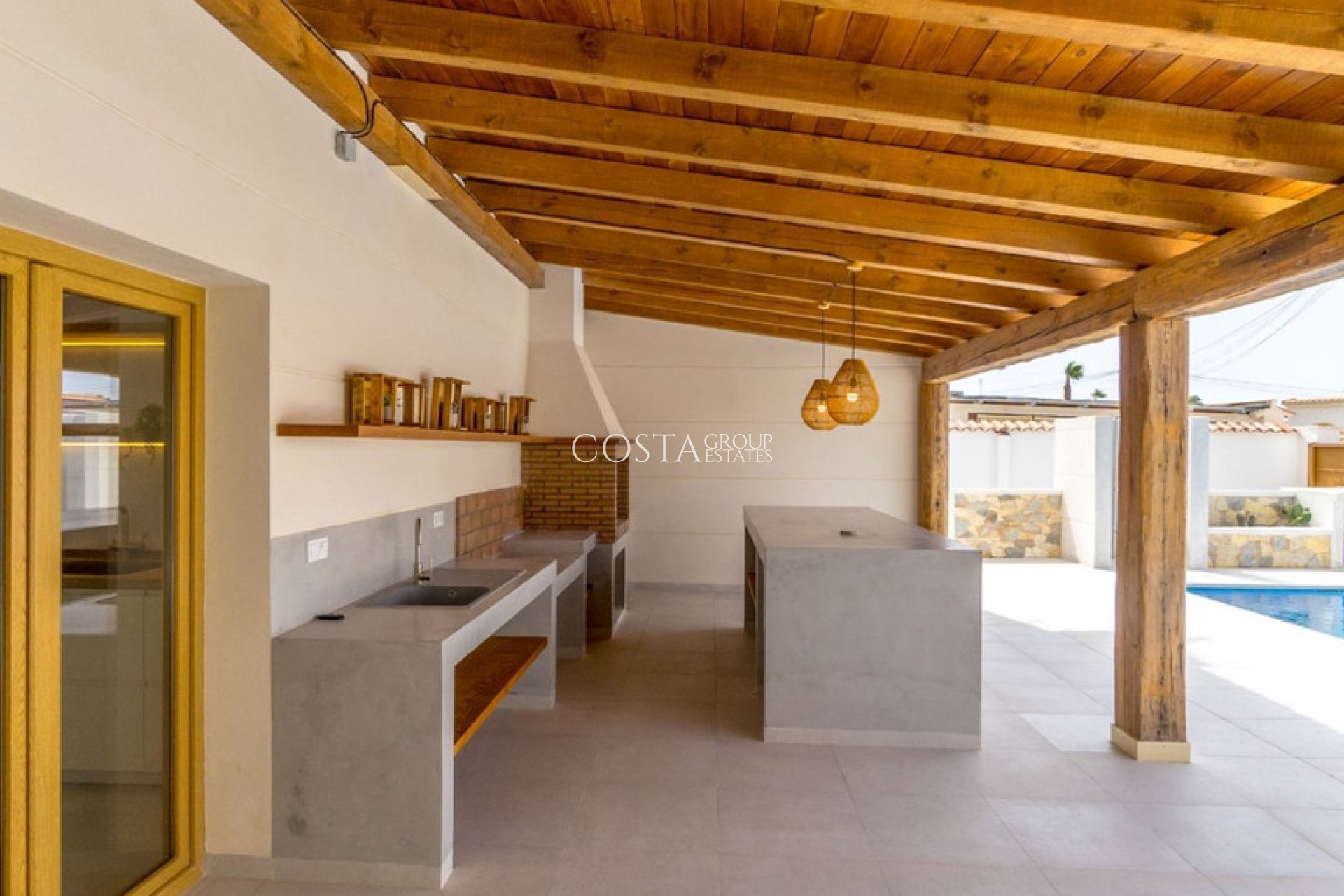 Revente - Villa -
Torrevieja - Torrevieja Centro