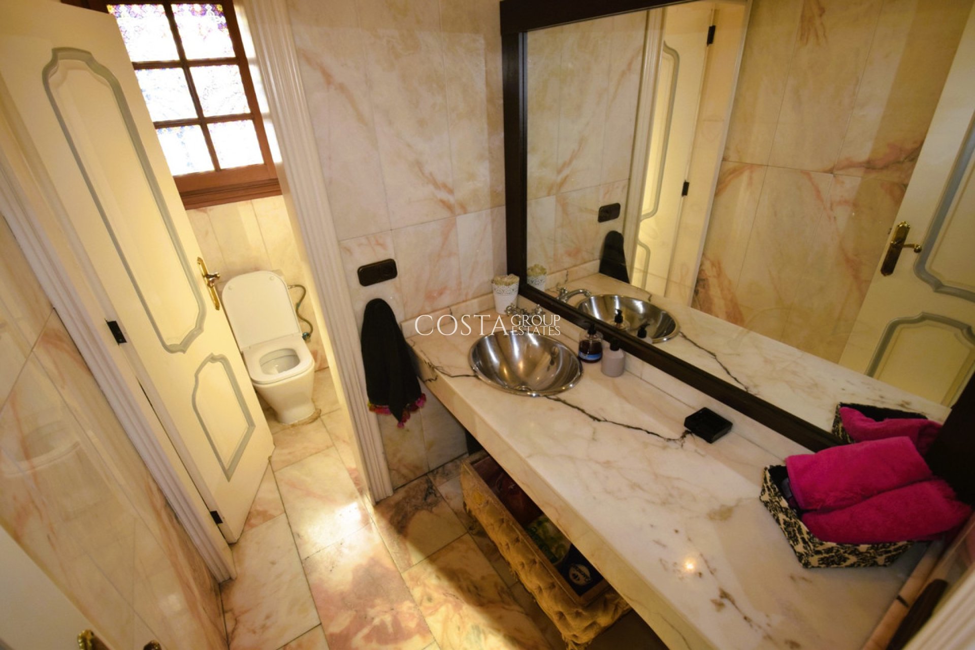 Revente - Villa -
Torrevieja - Torrevieja Centro