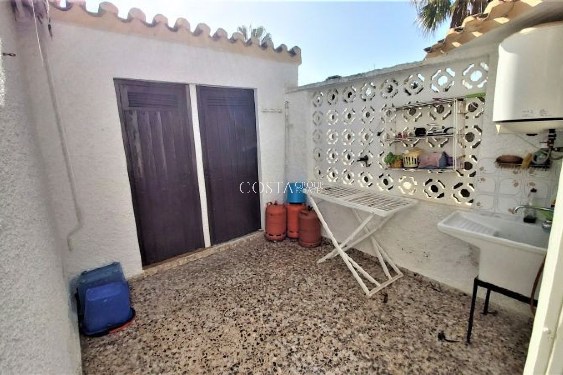 Revente - Villa -
Torrevieja - Torrevieja Centro