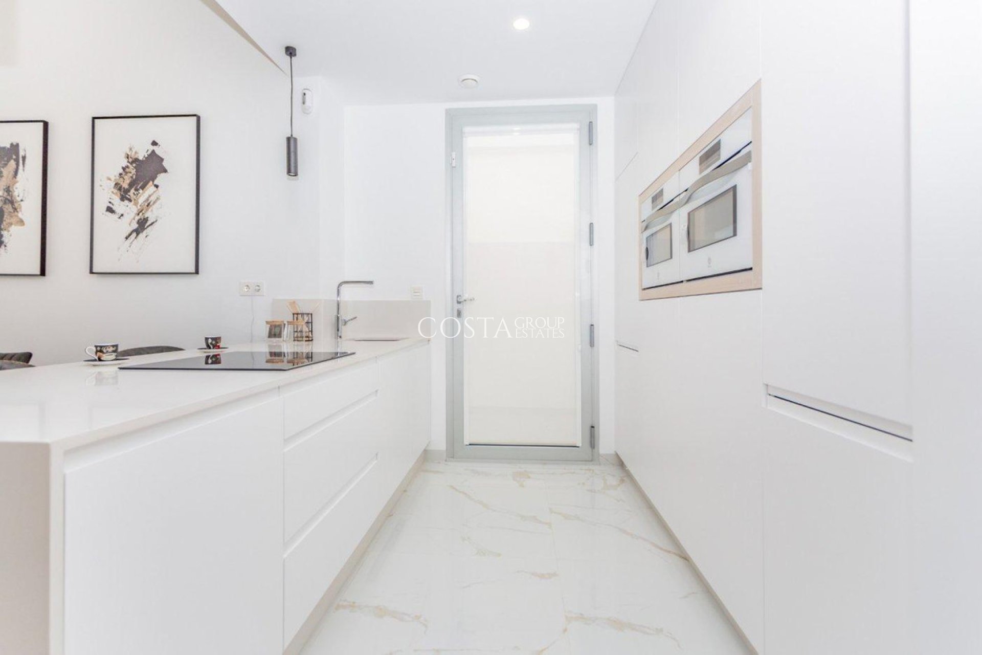 Revente - Villa -
Torrevieja - Torrevieja Centro