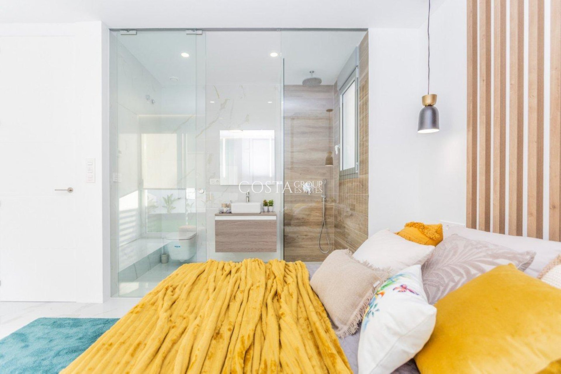 Revente - Villa -
Torrevieja - Torrevieja Centro