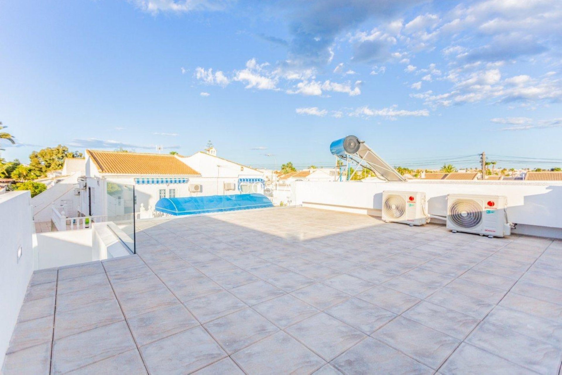Revente - Villa -
Torrevieja - Torrevieja Centro