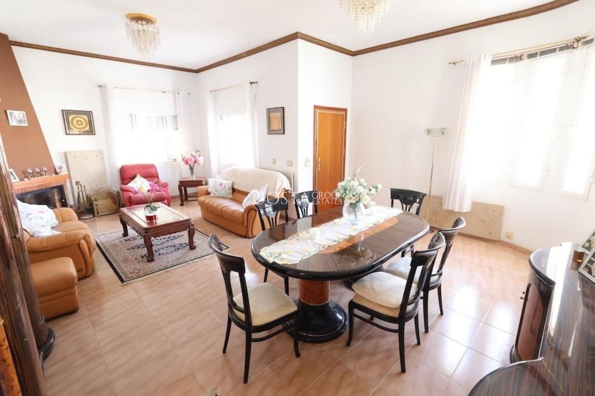 Revente - Villa -
Torrevieja - Torrevieja Centro