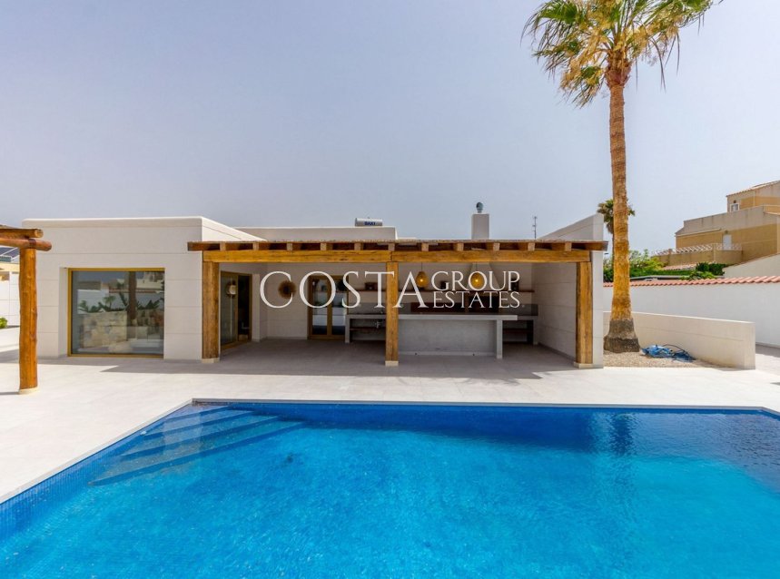 Revente - Villa -
Torrevieja - Torrevieja Centro