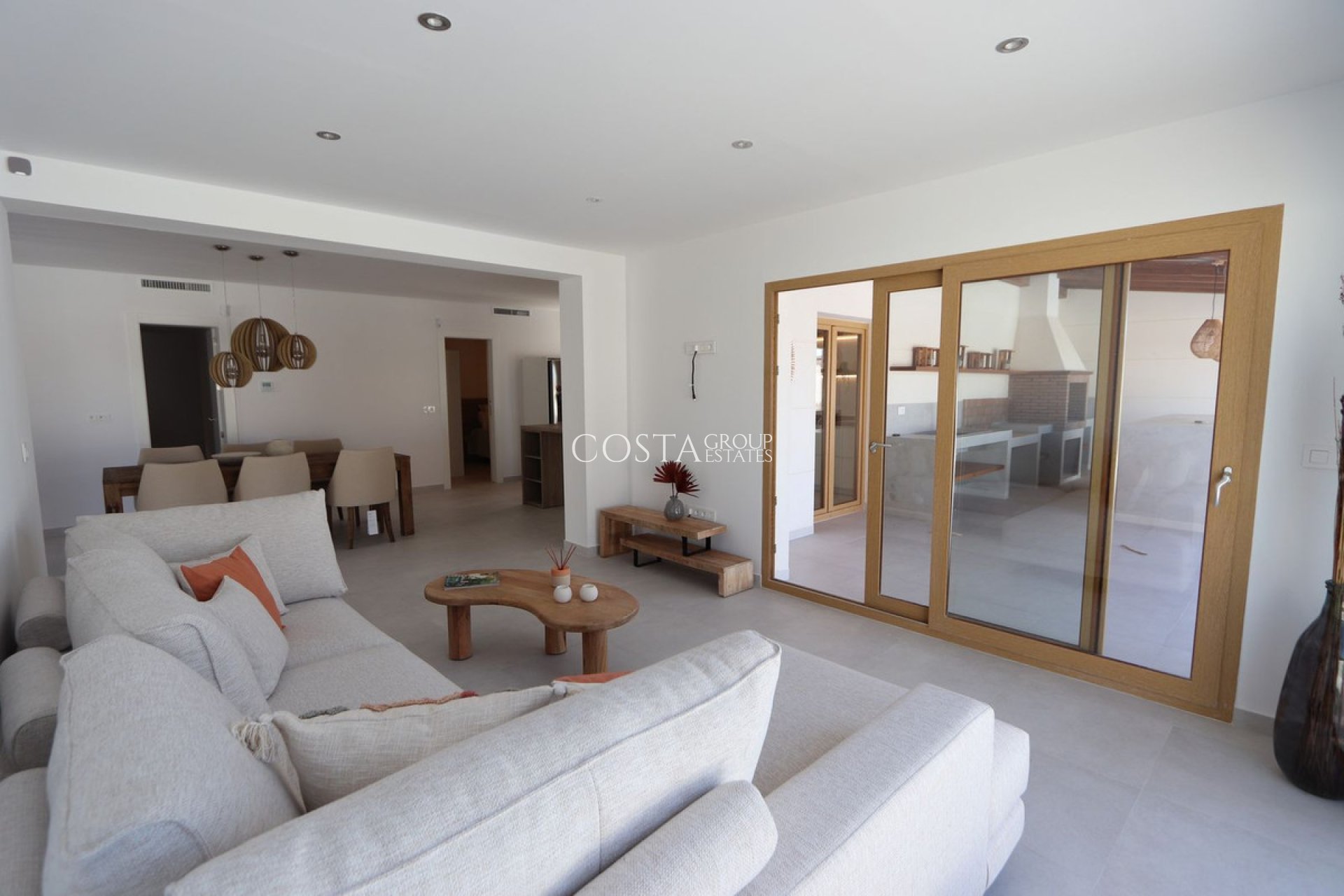 Revente - Villa -
Torrevieja - Torrevieja Centro