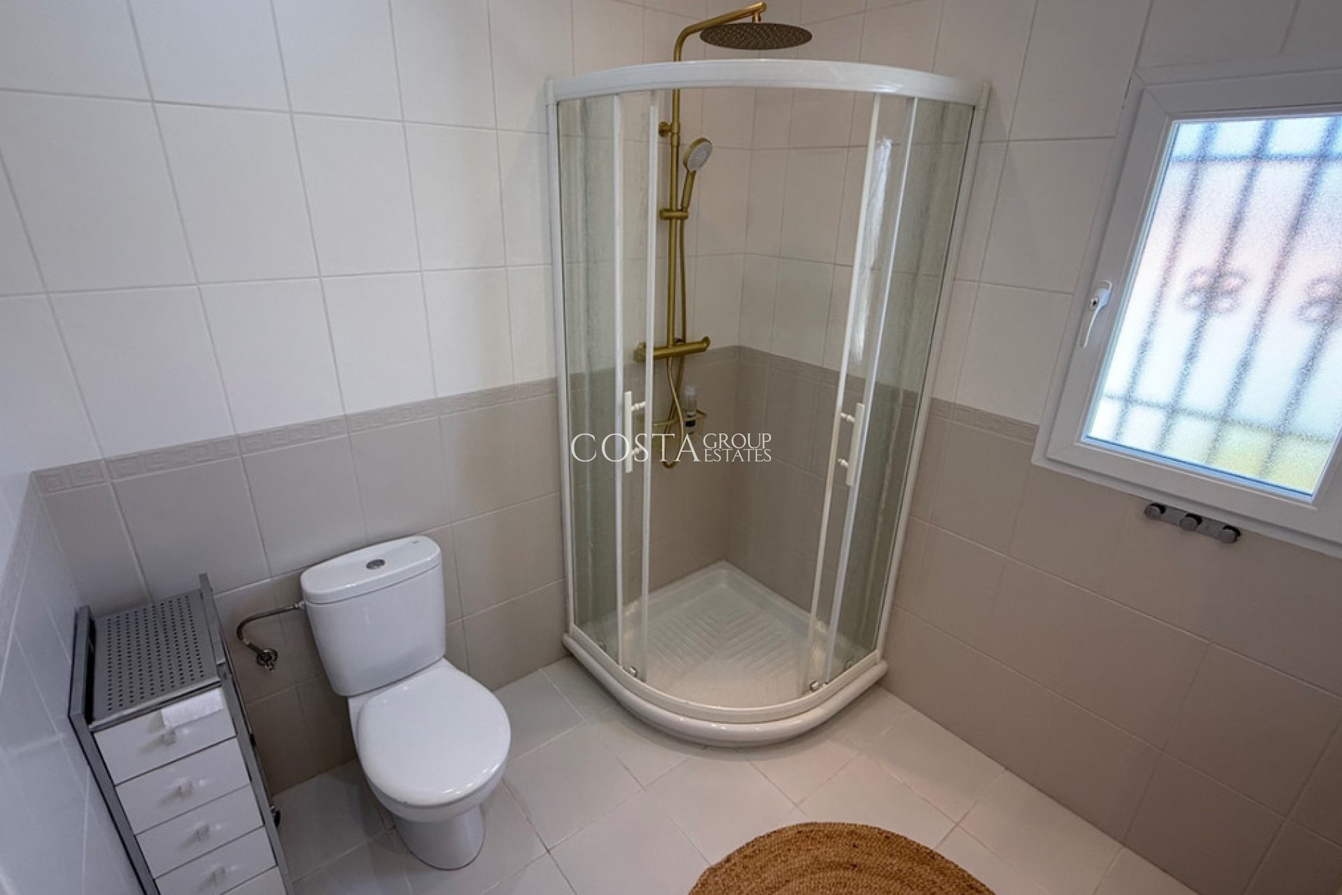 Revente - Villa -
Torrevieja - Torrevieja Centro