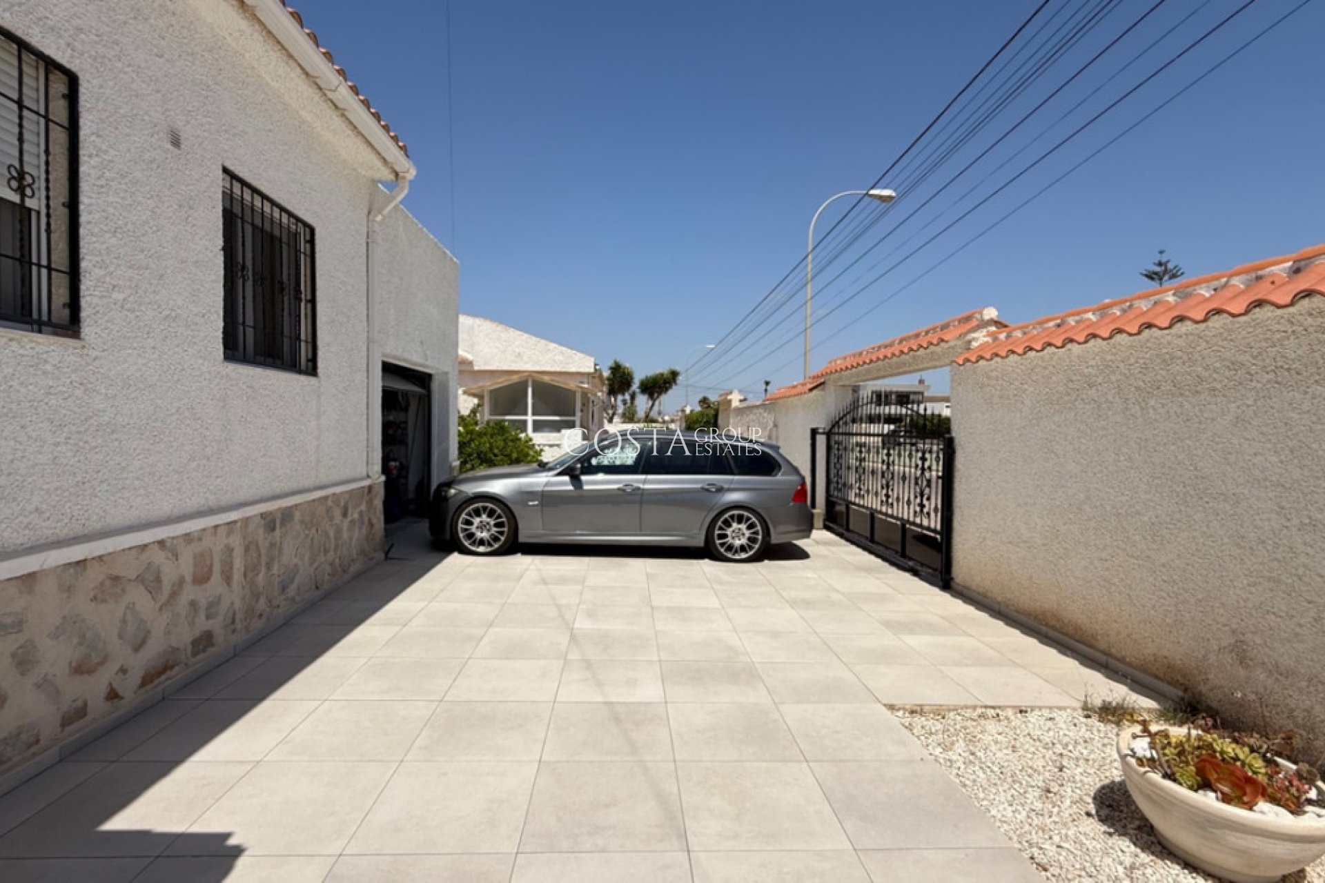 Revente - Villa -
Torrevieja - Torrevieja Centro
