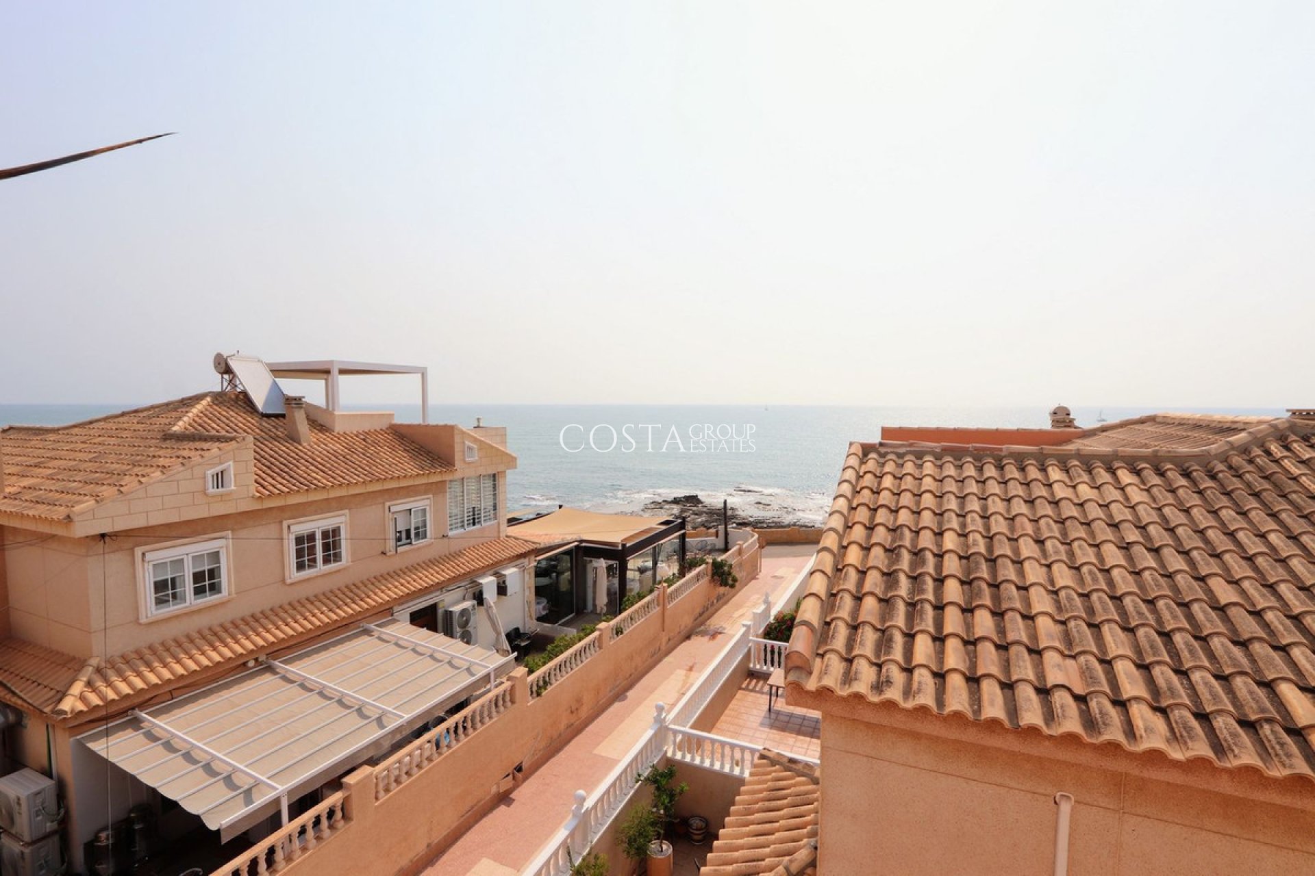 Revente - Villa -
Torrevieja - Torrevieja Centro