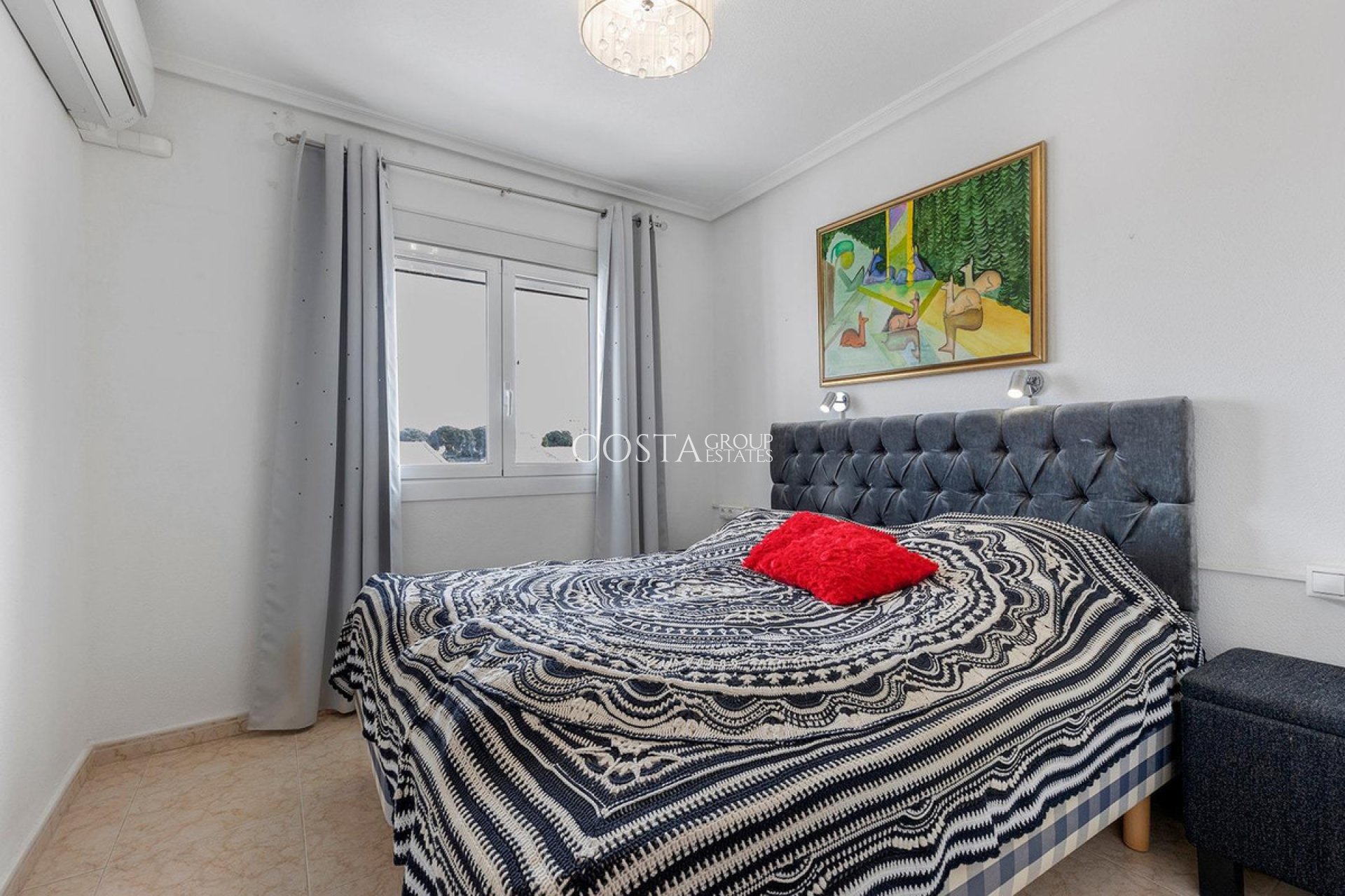 Revente - Villa -
Torrevieja - Torrevieja Centro