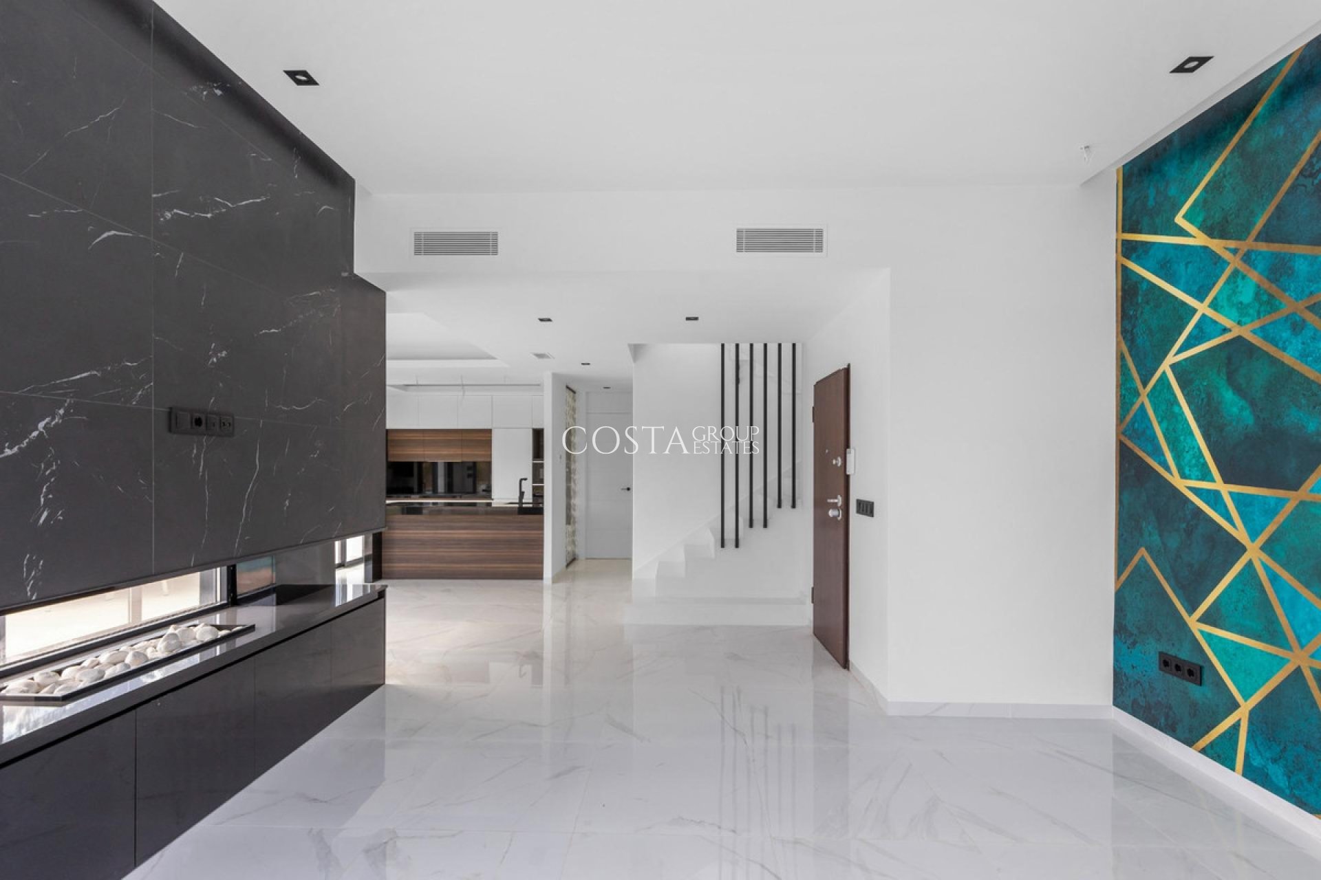 Revente - Villa -
Torrevieja - Torrevieja Centro