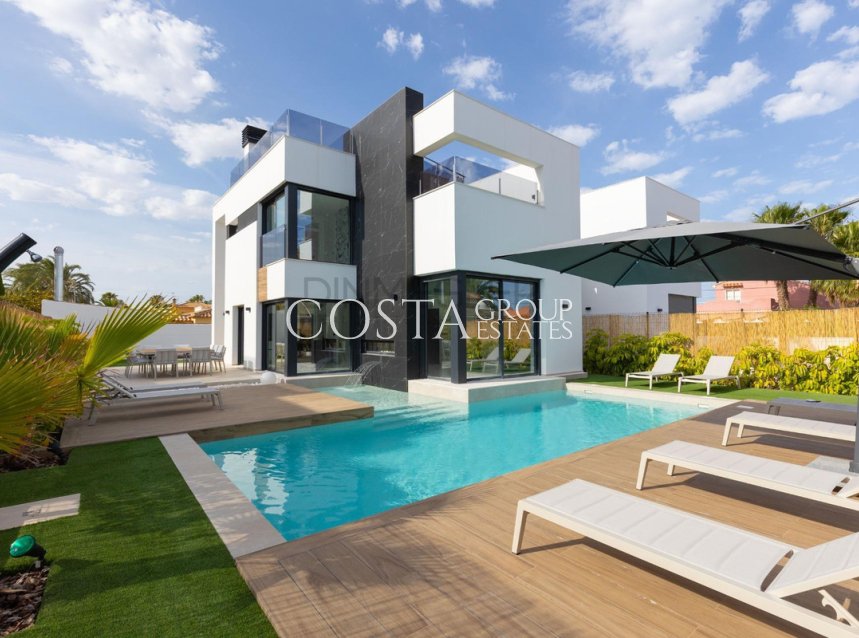 Revente - Villa -
Torrevieja - Torrevieja Centro