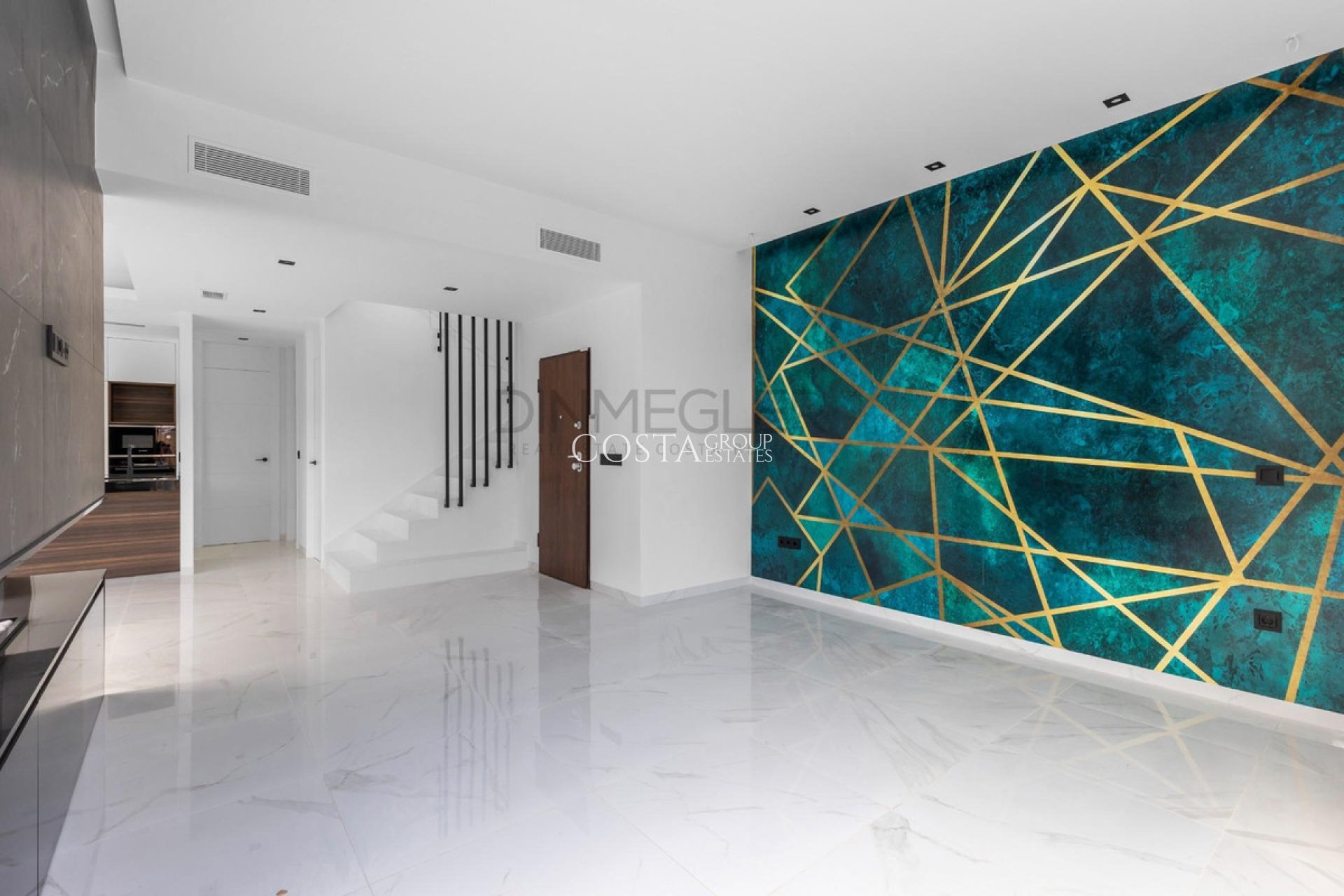 Revente - Villa -
Torrevieja - Torrevieja Centro