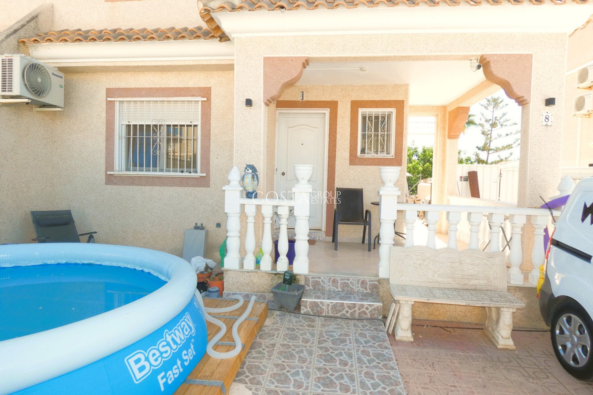 Revente - Villa -
Torrevieja - Torrevieja Centro