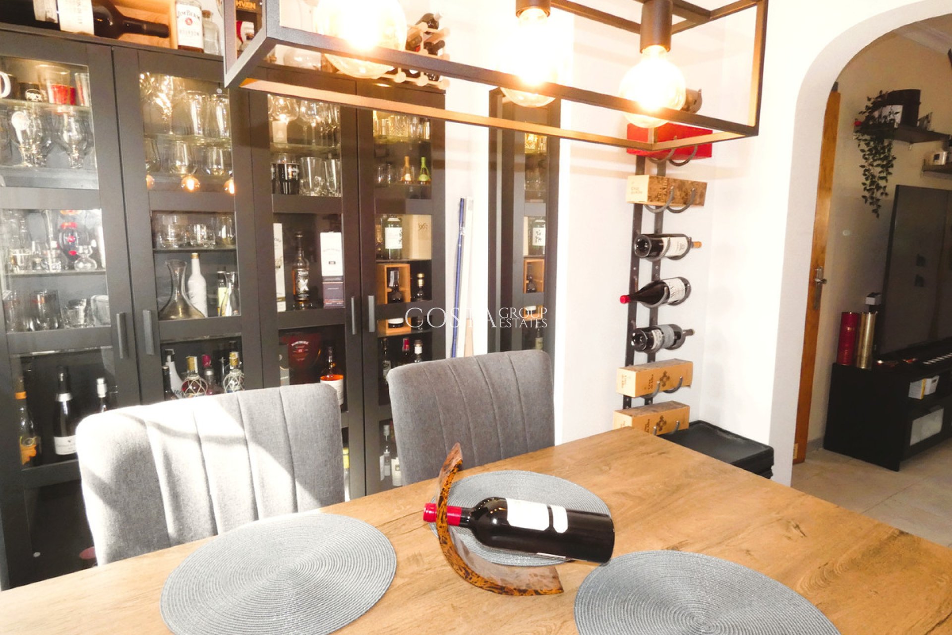 Revente - Villa -
Torrevieja - Torrevieja Centro