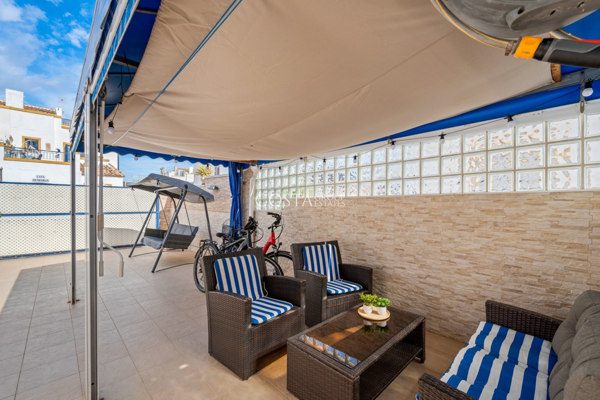 Revente - Villa -
Torrevieja - Torrevieja Centro