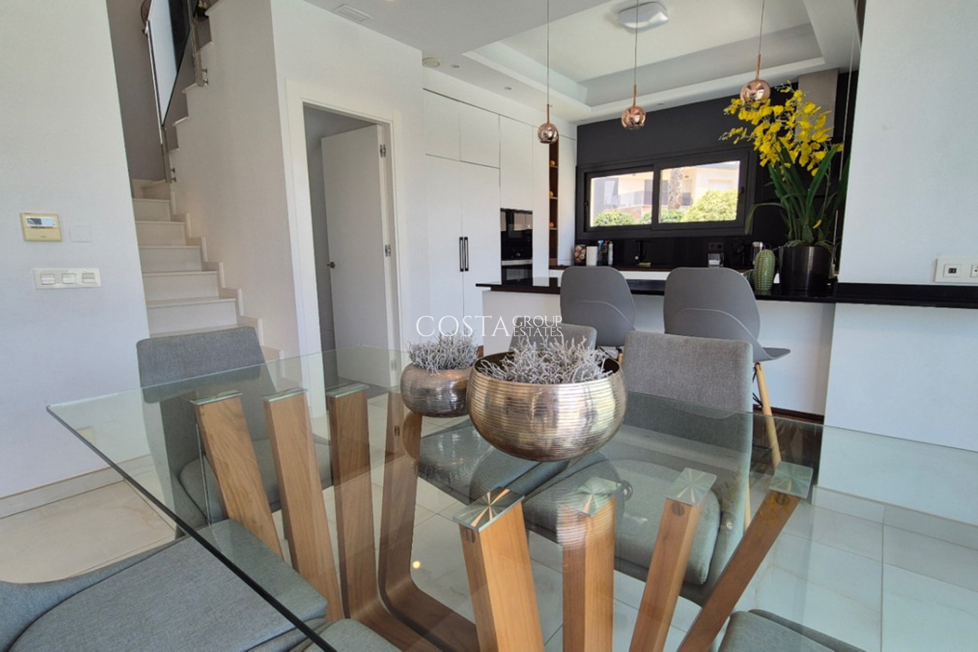 Revente - Villa -
Torrevieja - Torrevieja Centro