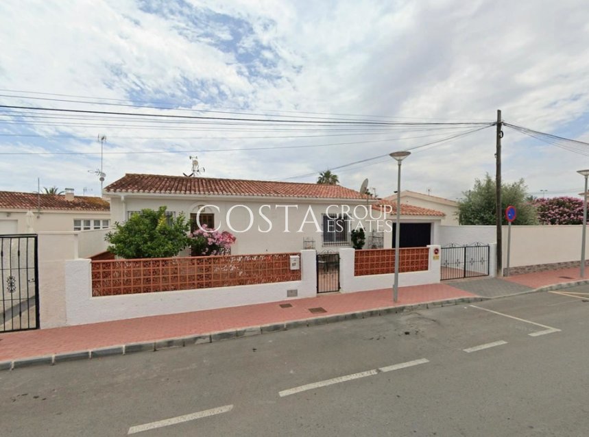 Revente - Villa -
Torrevieja - Torrevieja Centro