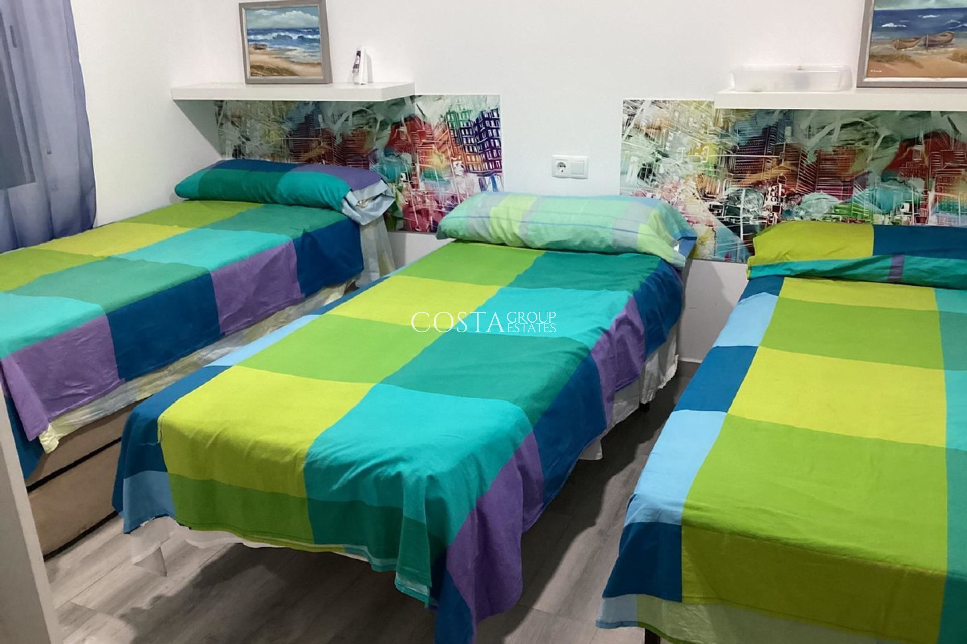 Revente - Villa -
Torrevieja - Torrevieja Centro