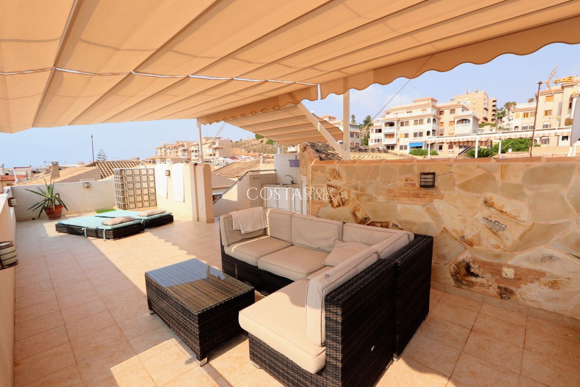 Revente - Villa -
Torrevieja - Torrevieja Centro