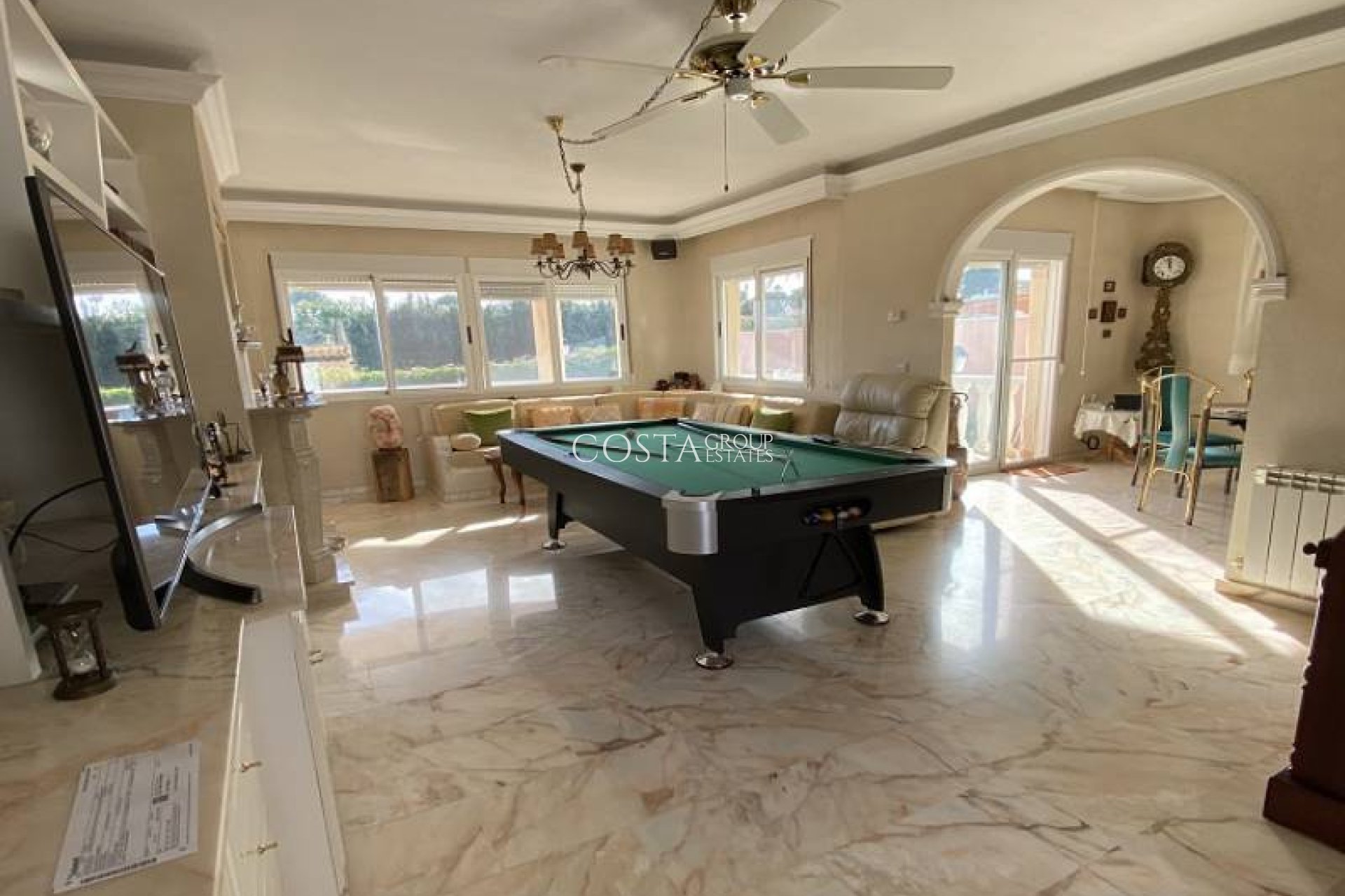 Revente - Villa -
Torrevieja