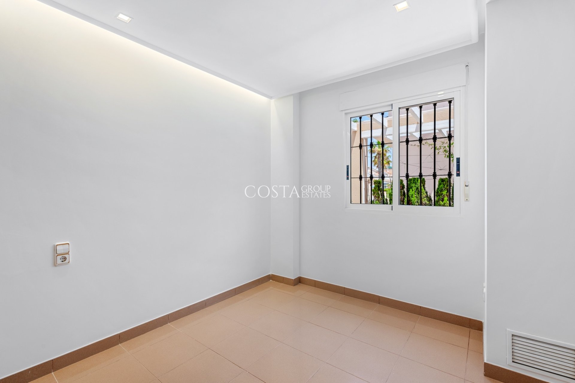 Revente - Villa -
Torrevieja