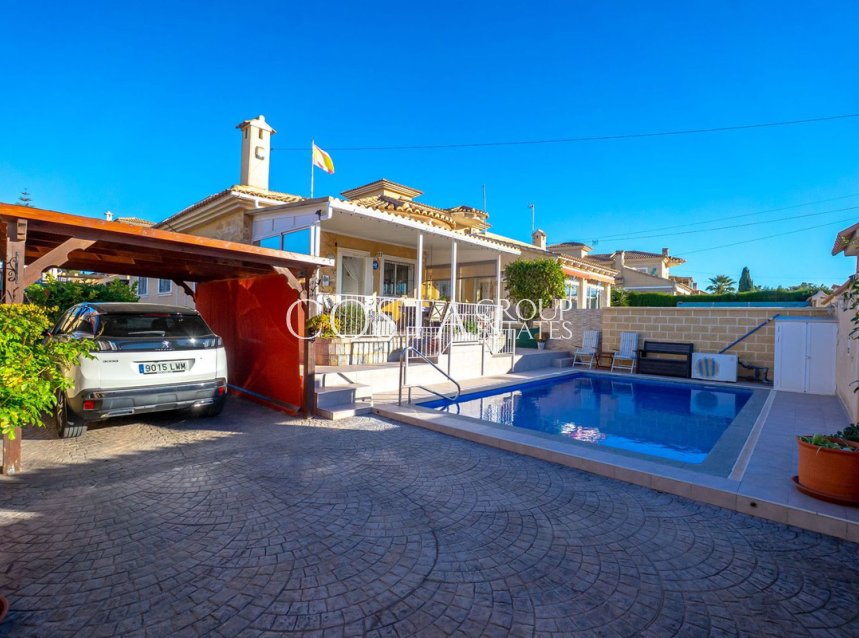 Revente - Villa -
Torrevieja