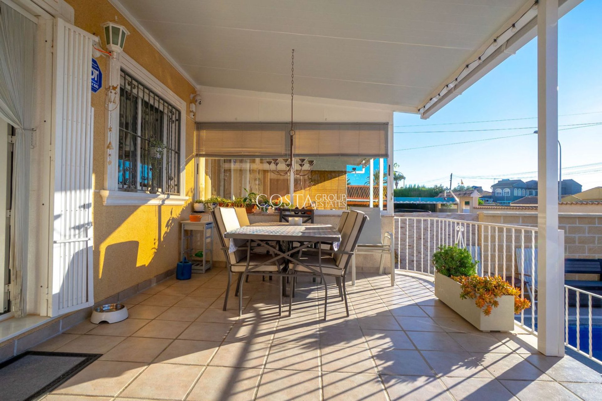 Revente - Villa -
Torrevieja