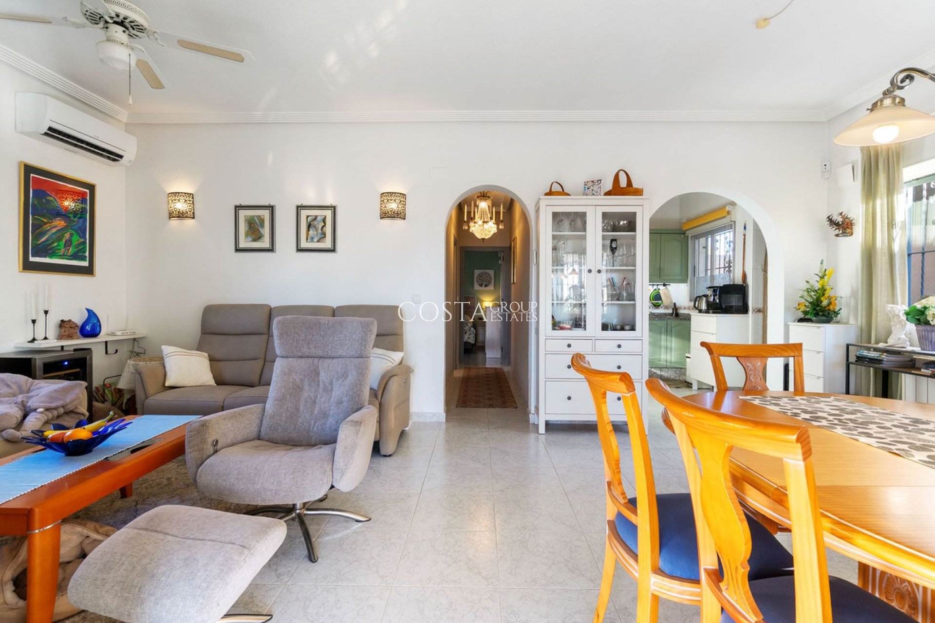 Revente - Villa -
Torrevieja