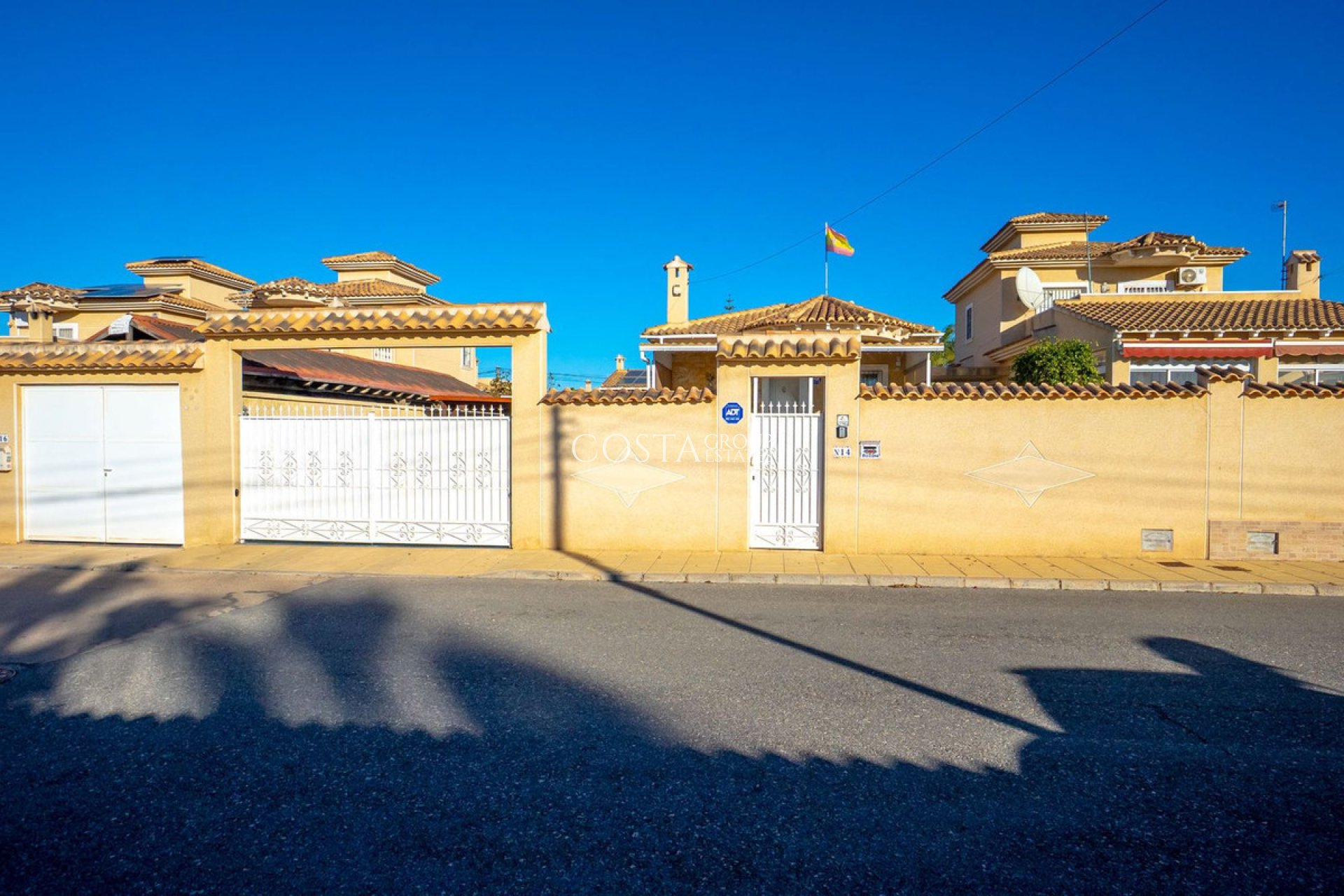 Revente - Villa -
Torrevieja