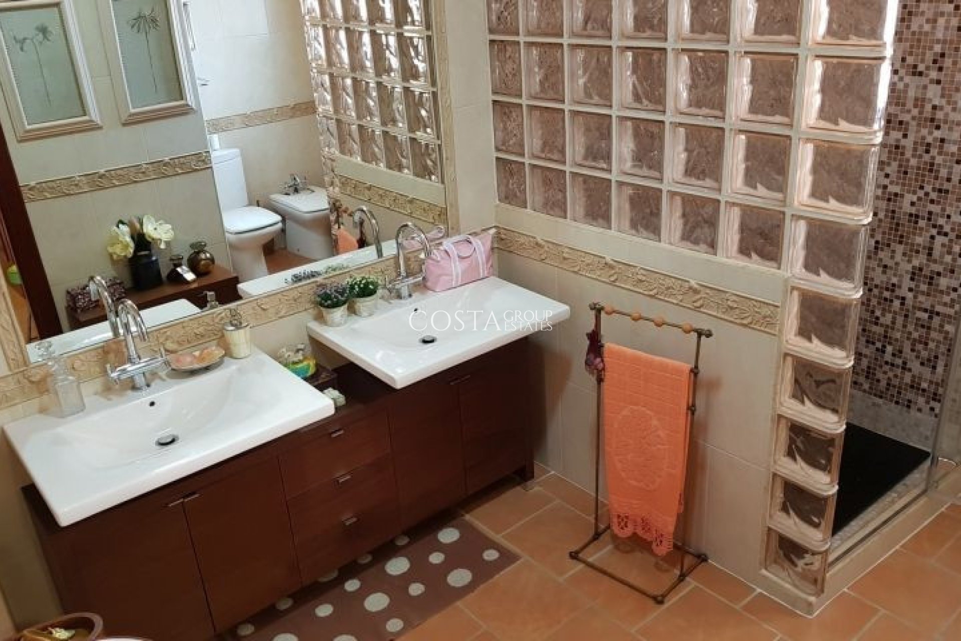 Revente - Villa -
Torrevieja