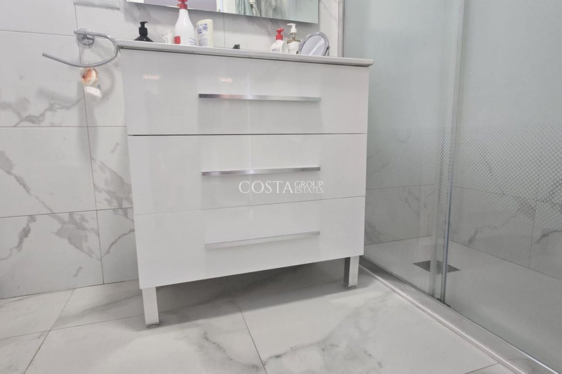 Revente - Villa -
Torrevieja