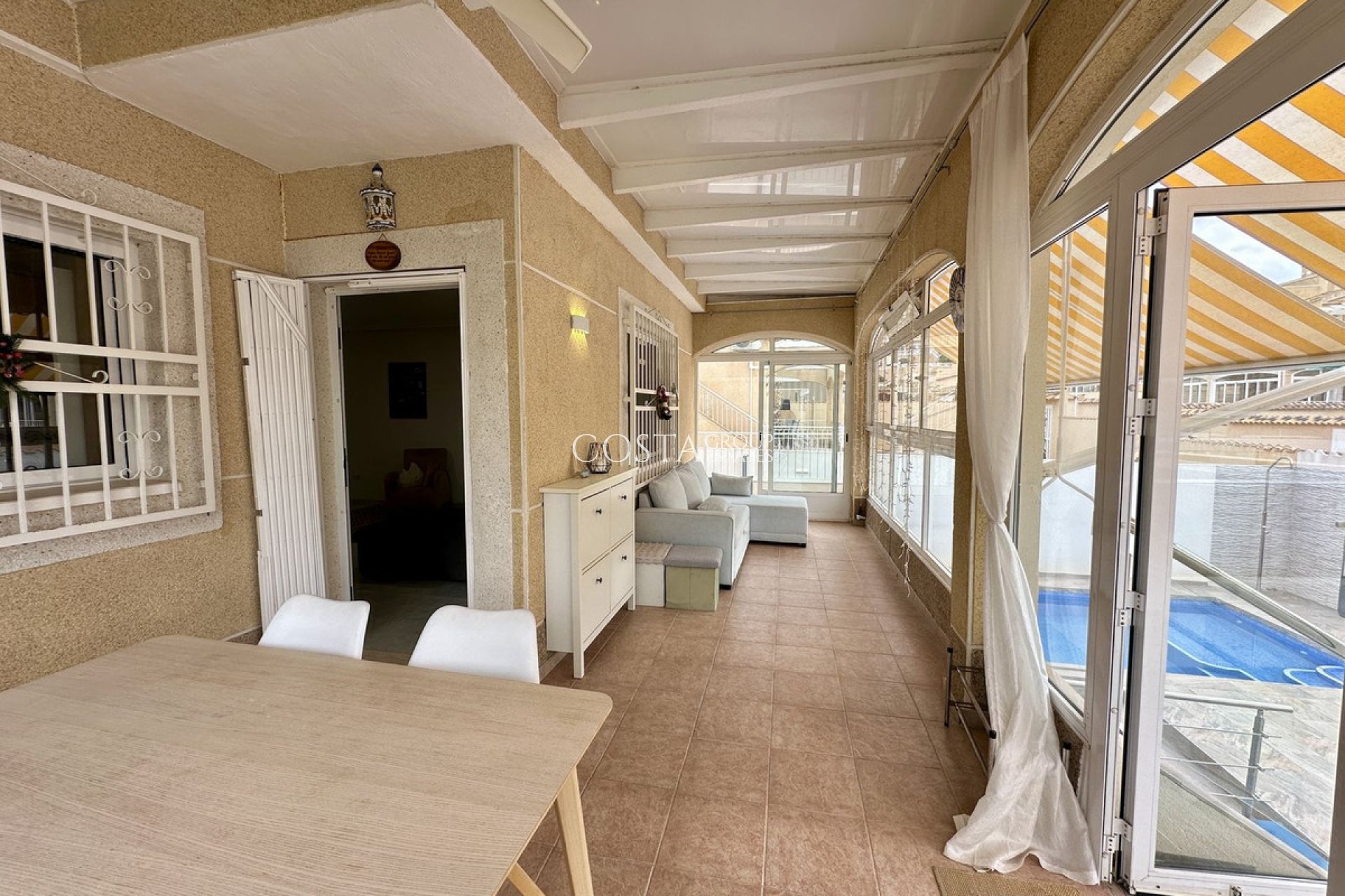 Revente - Villa -
Torrevieja