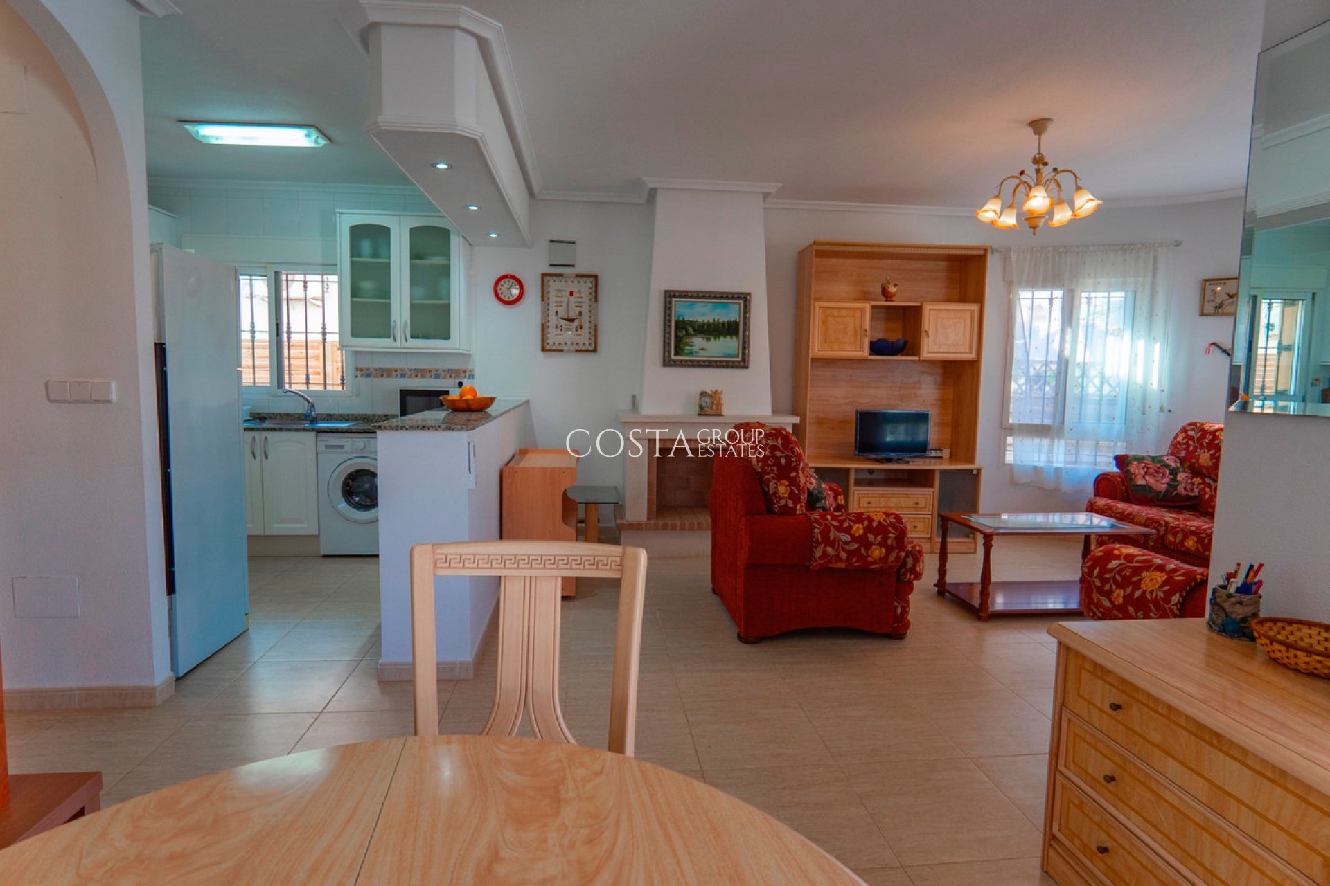 Revente - Villa -
Urbanización El Raso